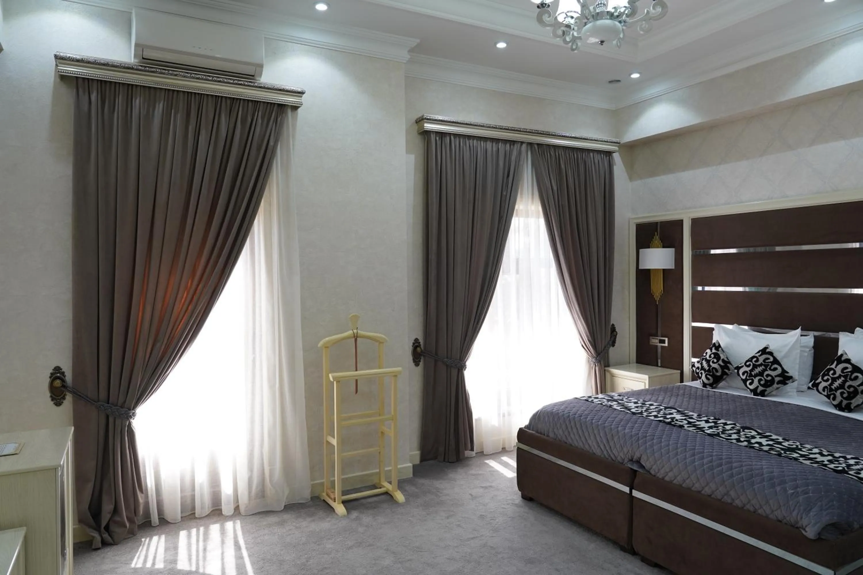 Bed in Shaxzoda Elite Hotel