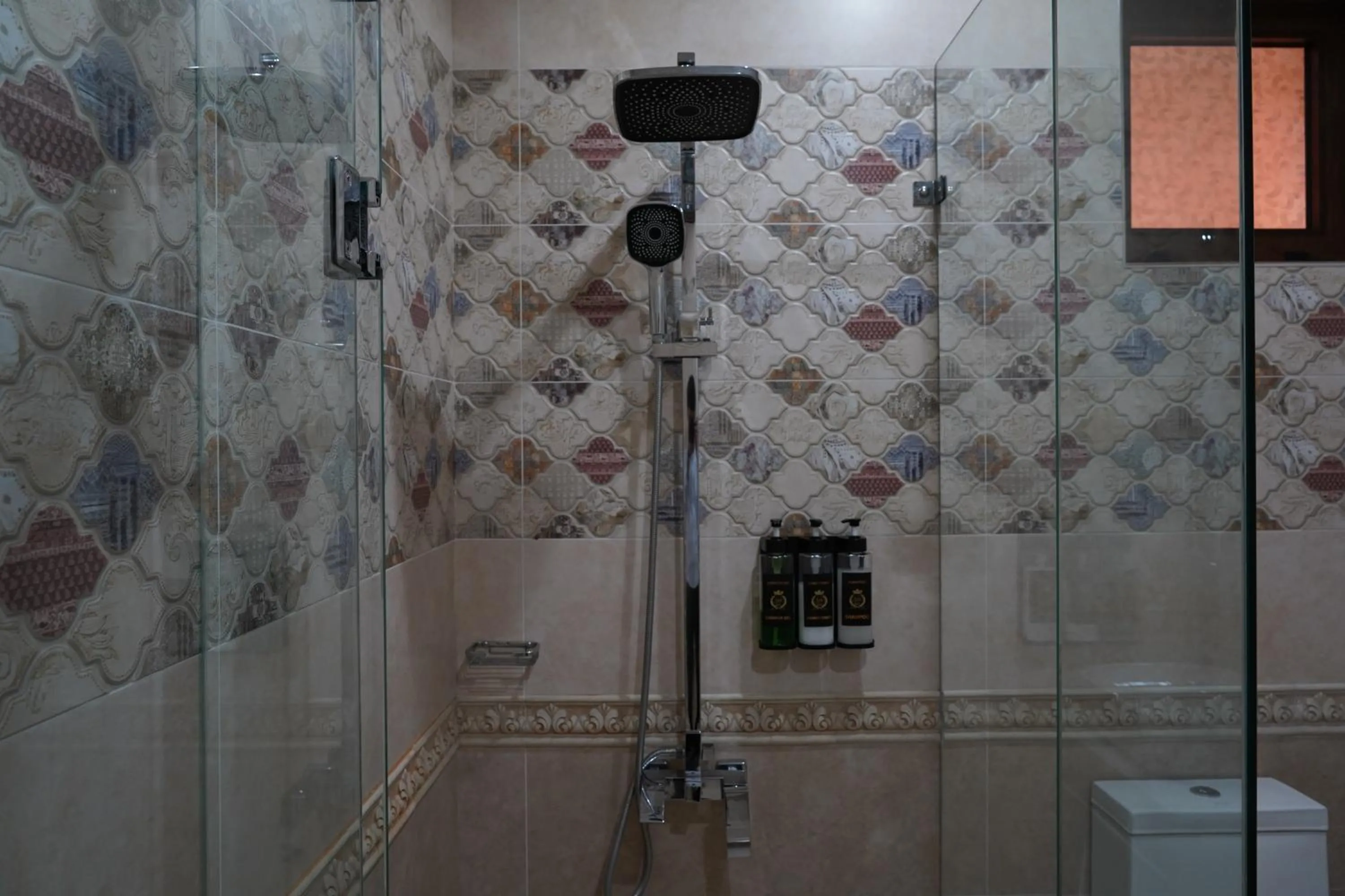 Shower in Shaxzoda Elite Hotel