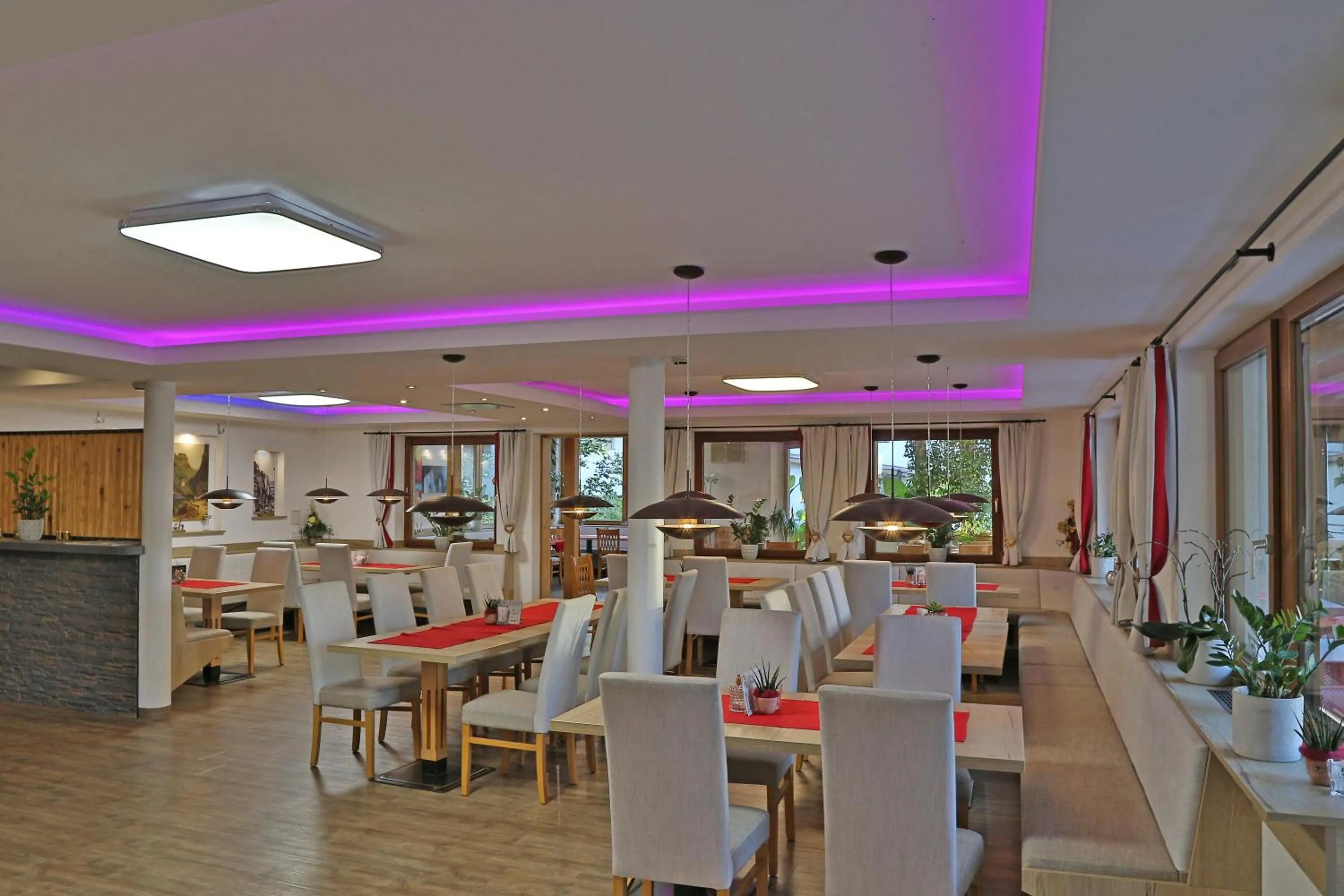 Restaurant/places to eat in Gasthof Pension Alpenblick