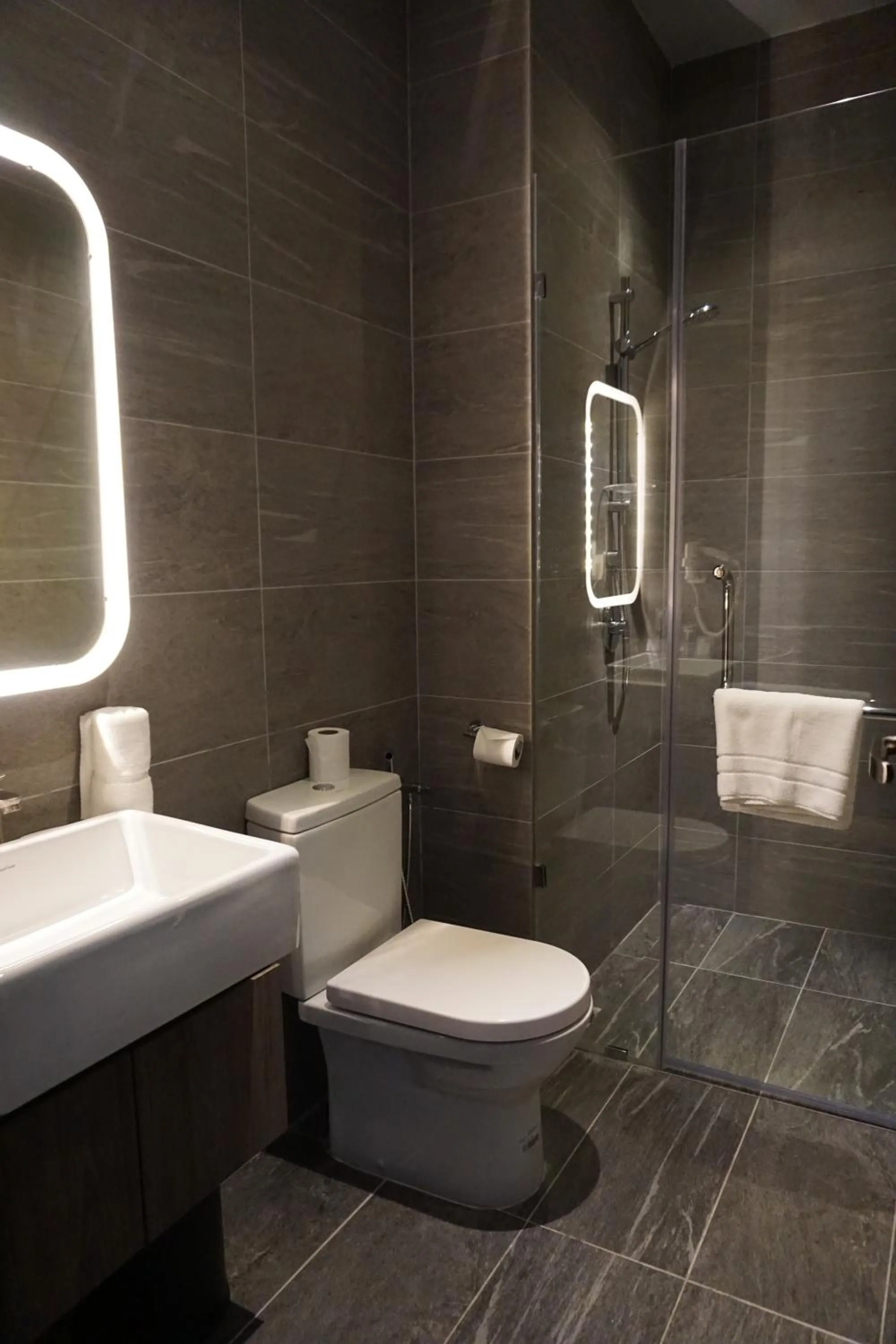 Shower in Urban H Hotel