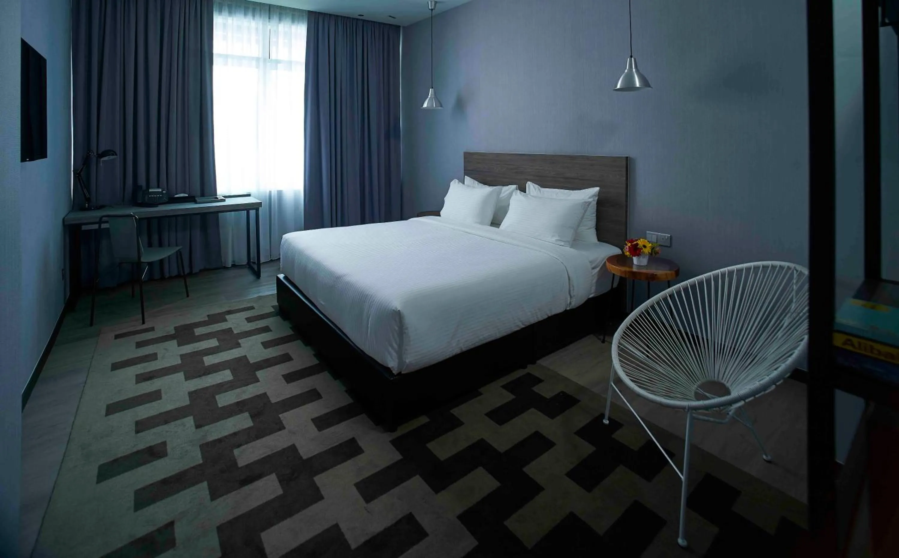 Bedroom, Bed in Urban H Hotel