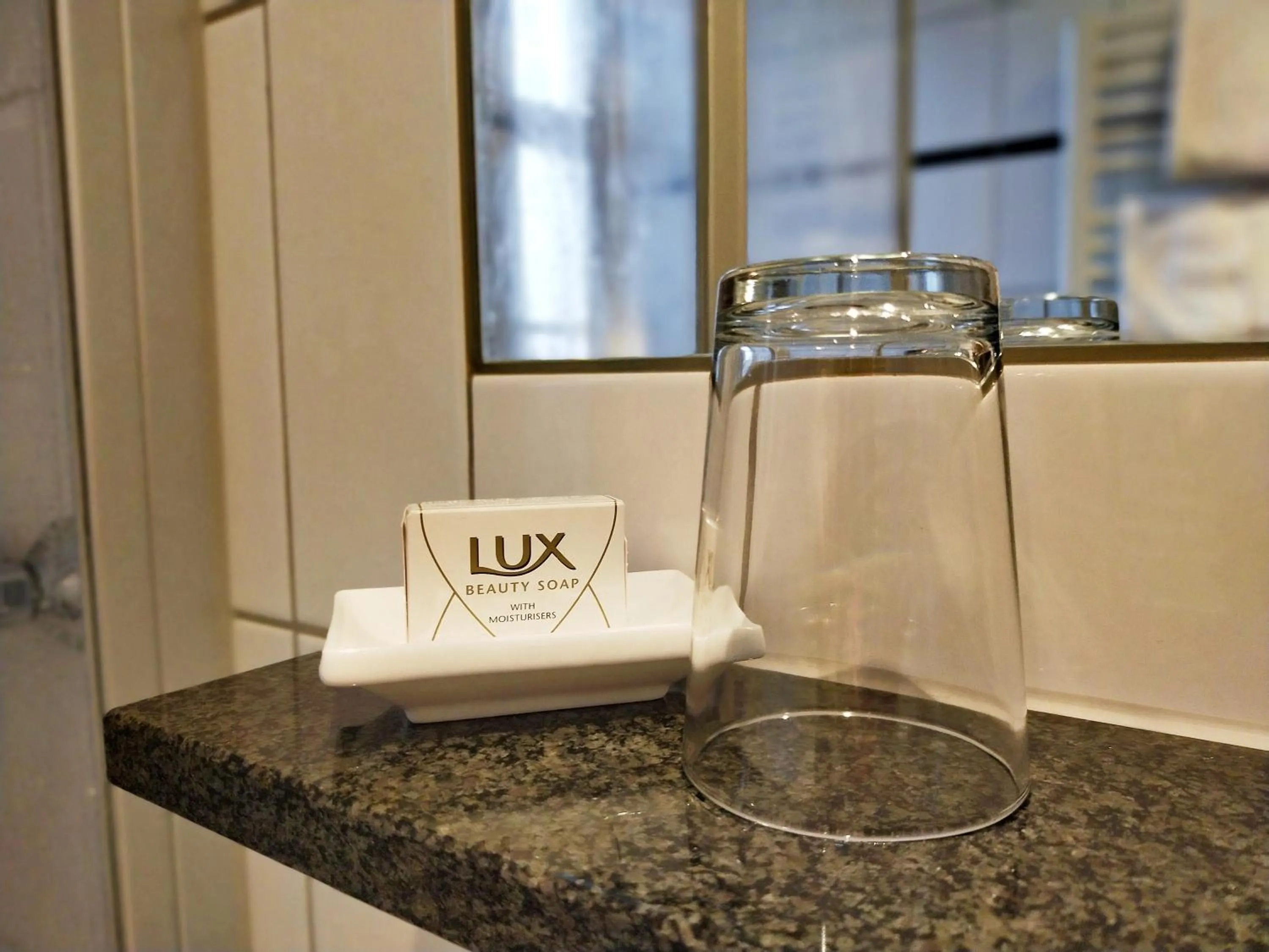 Bathroom in Hotel Xtra Gleis