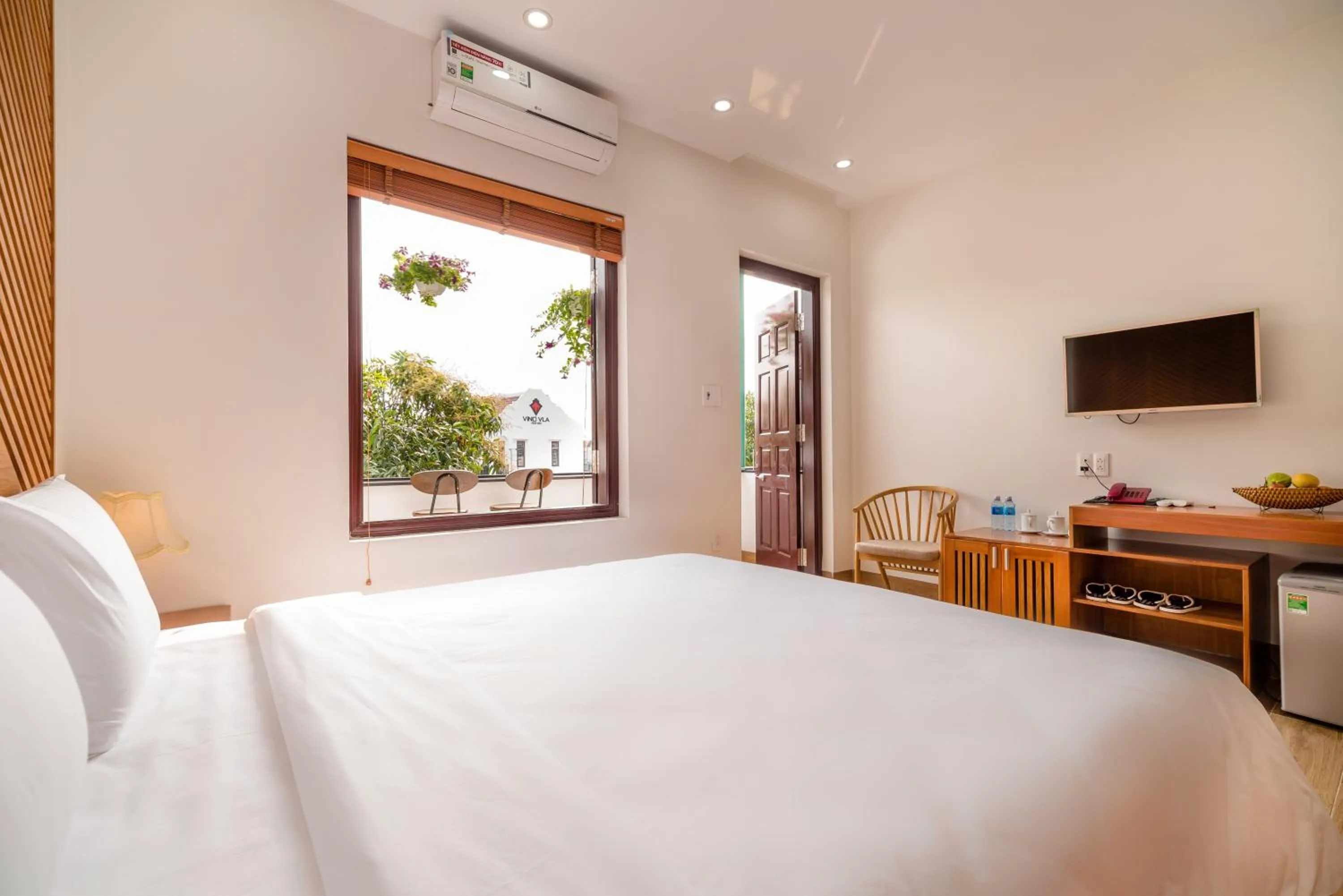 Decorative detail, Bed in Phong Phu Villa Hoi An