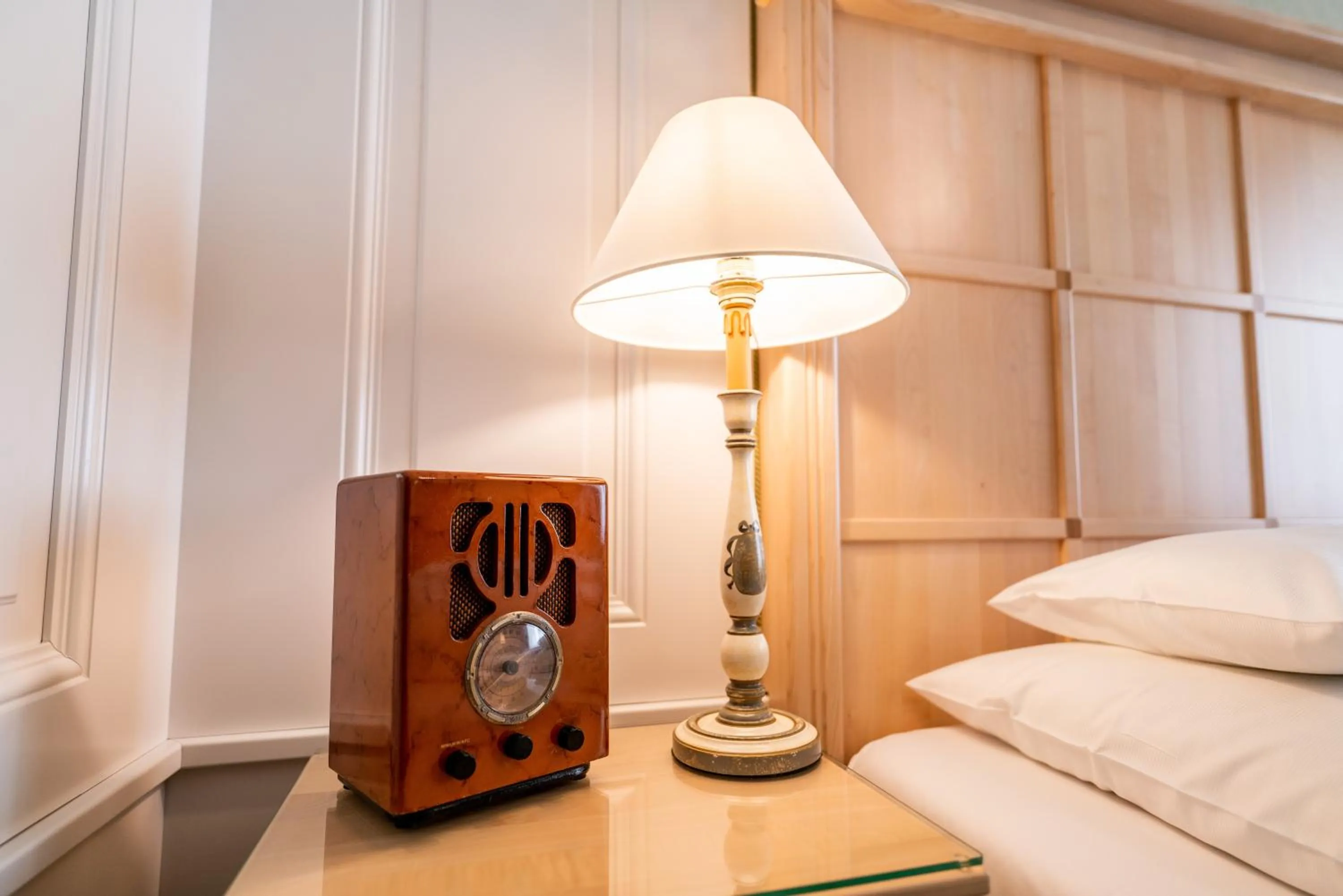 Decorative detail, Bed in Hotel König von Ungarn