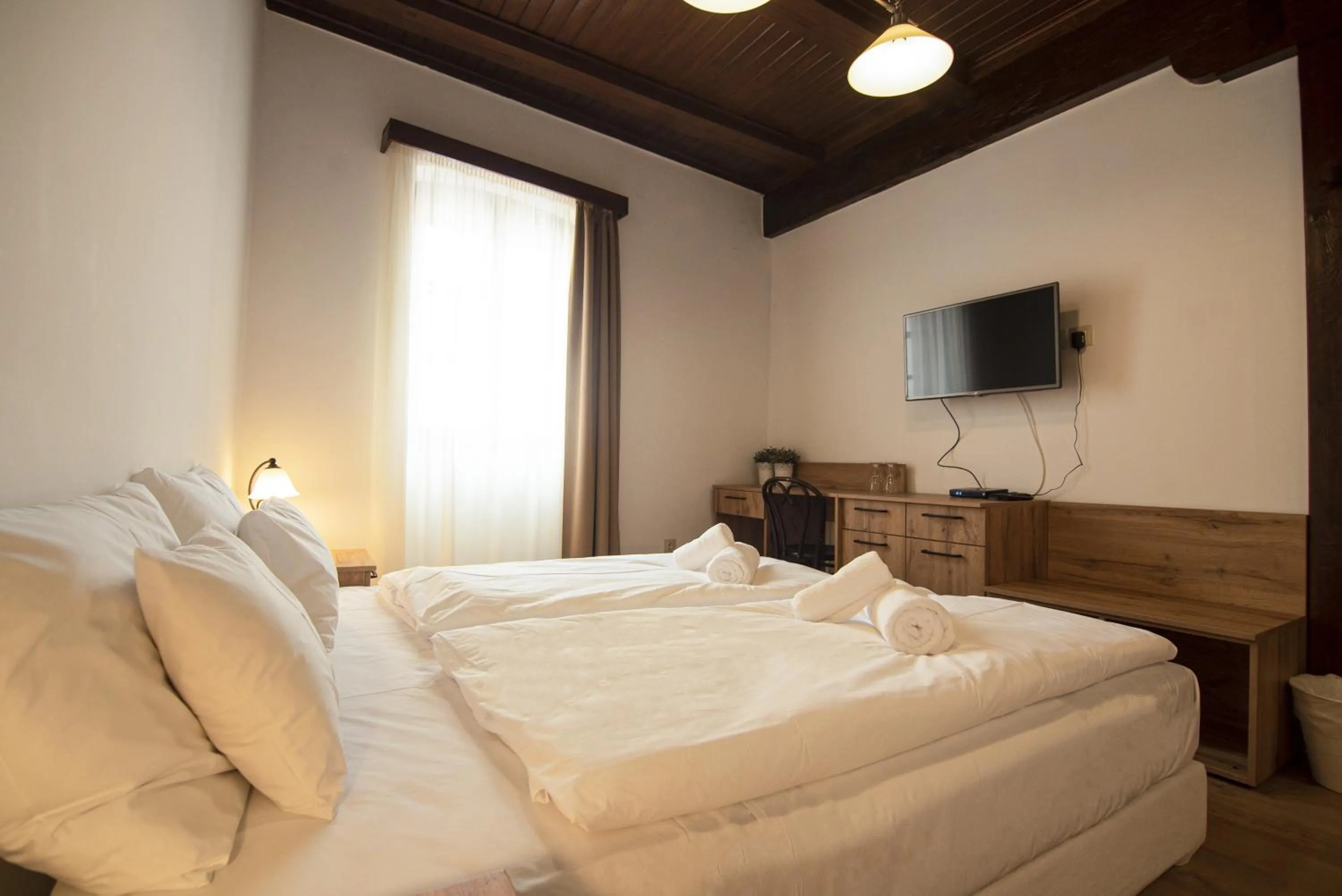 Bed in Jégverem Fogadó