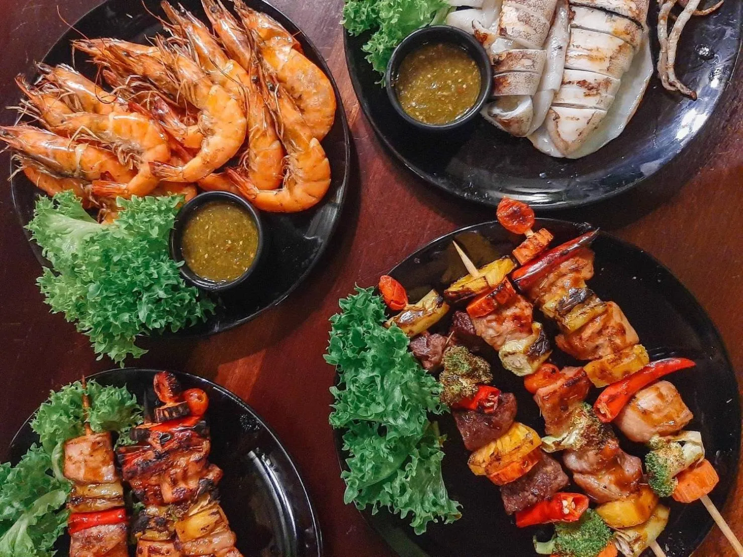 Food and drinks in Escape Life Koh Kood