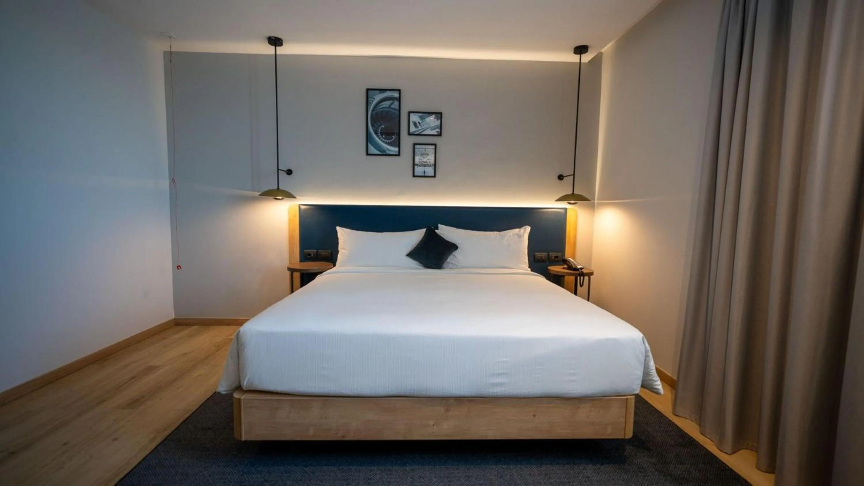 Bed in Hilton Garden Inn Bucharest Airport