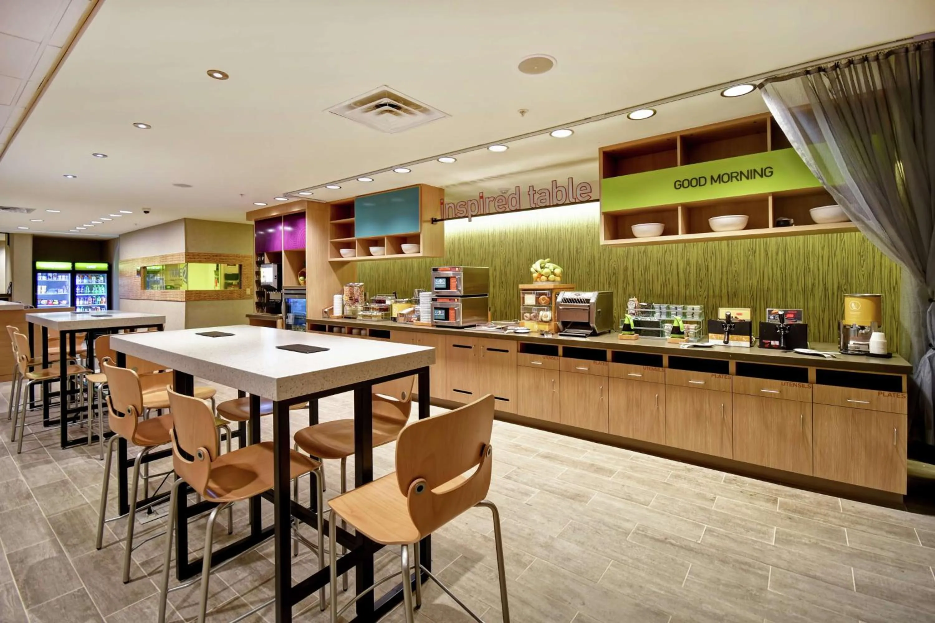 Food and drinks in Home2 Suites By Hilton Amherst Buffalo