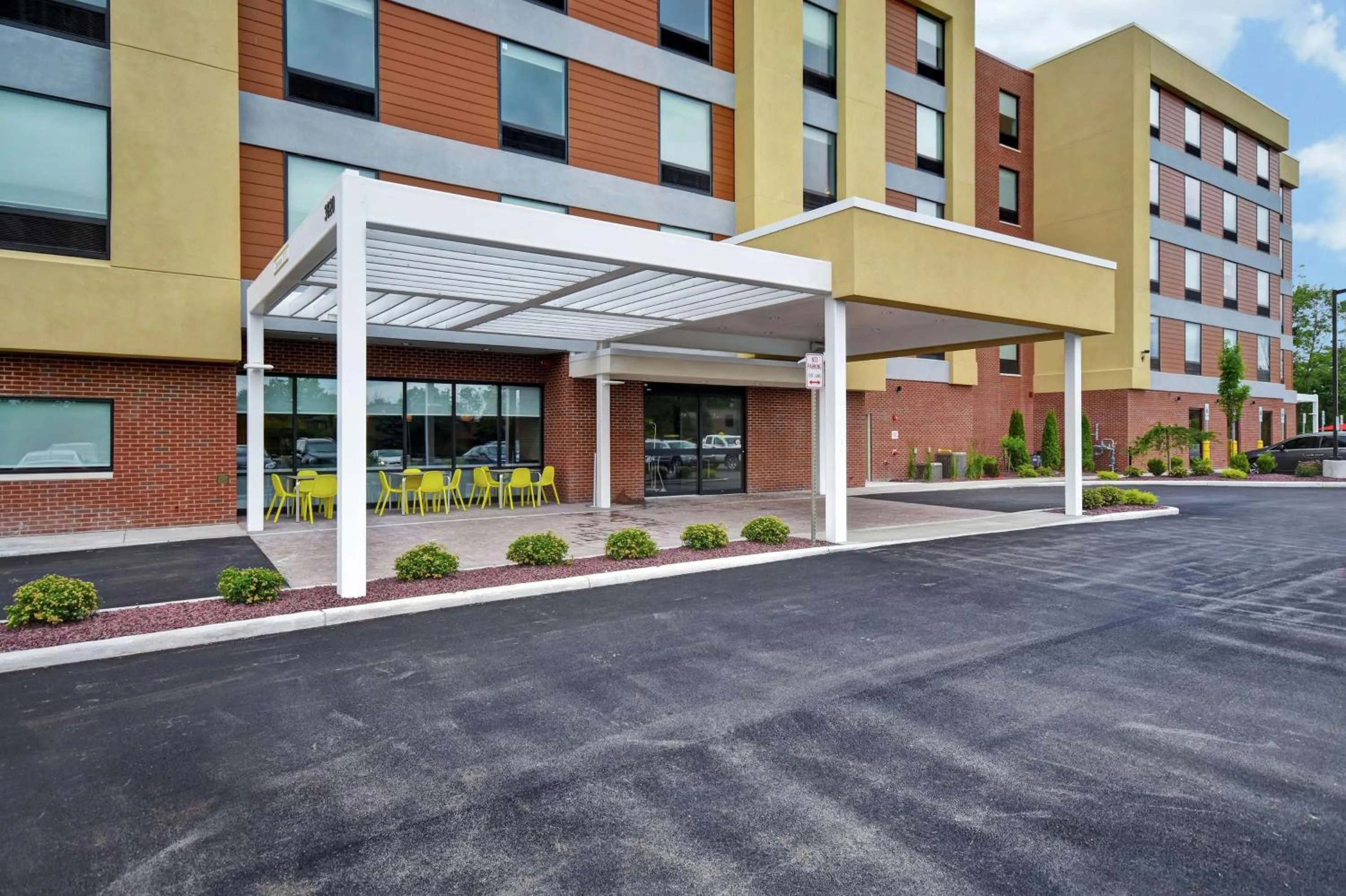 Property building in Home2 Suites By Hilton Amherst Buffalo