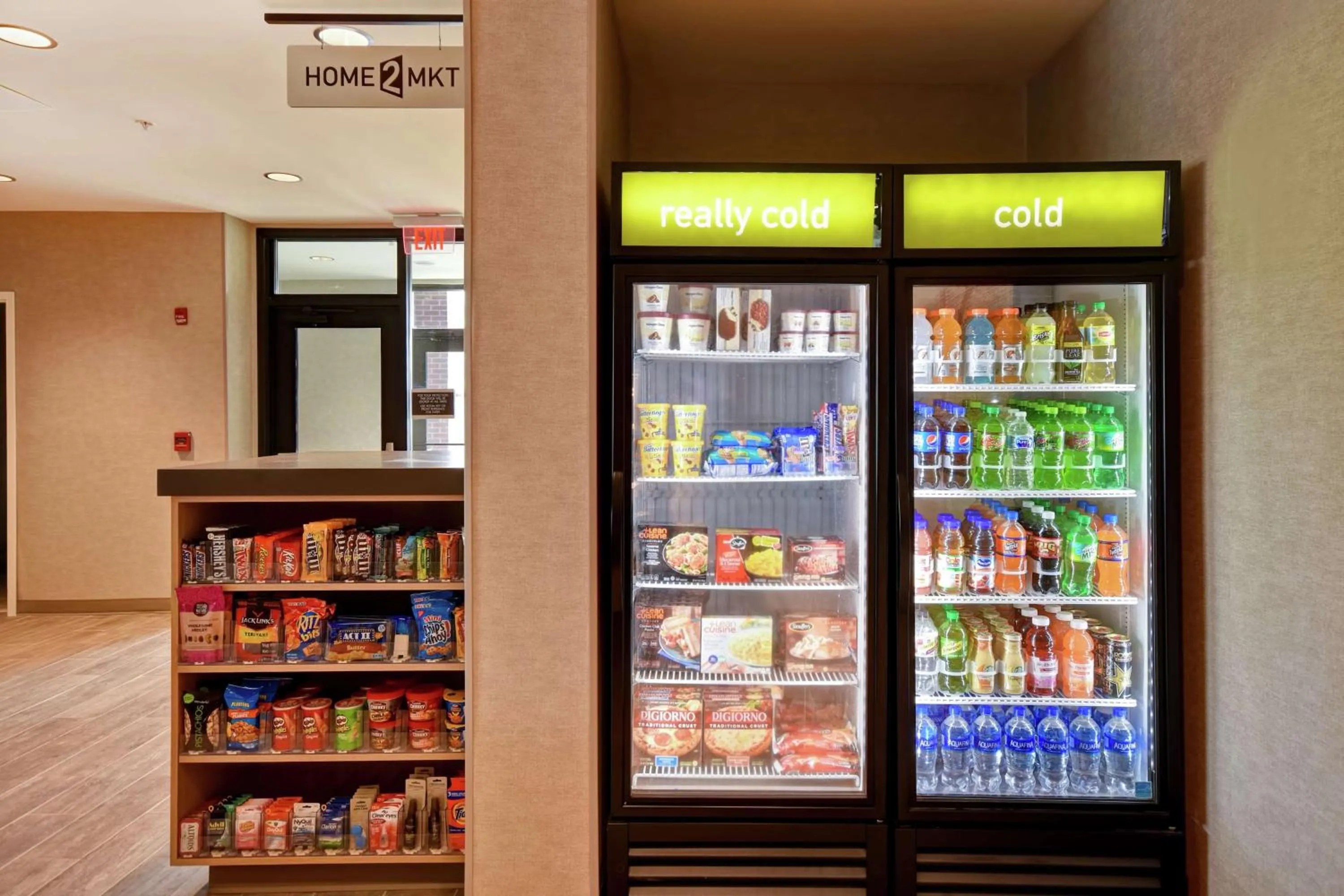 Dining area in Home2 Suites By Hilton Amherst Buffalo