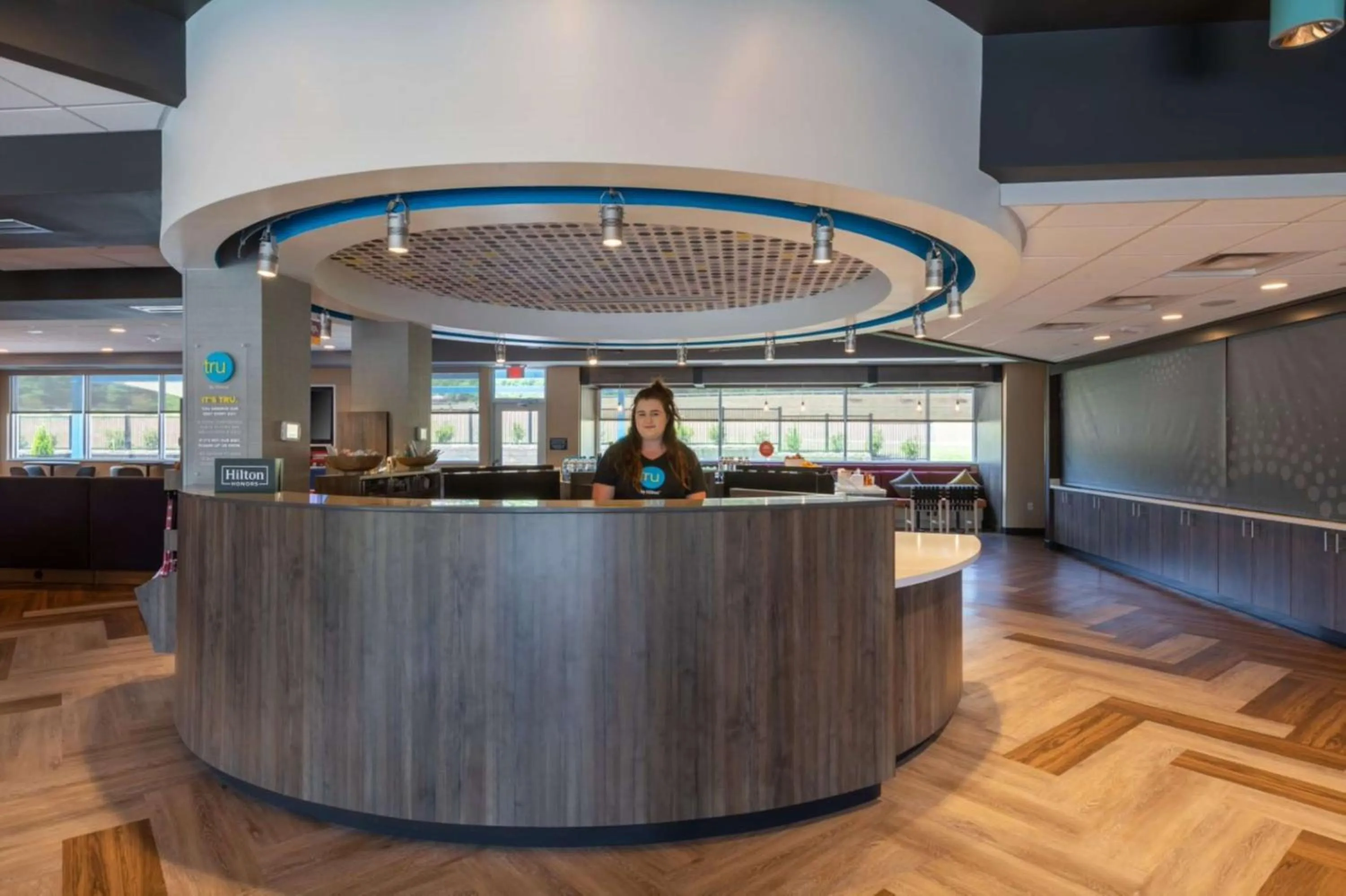 Lobby or reception in Tru By Hilton Seneca Clemson Sc