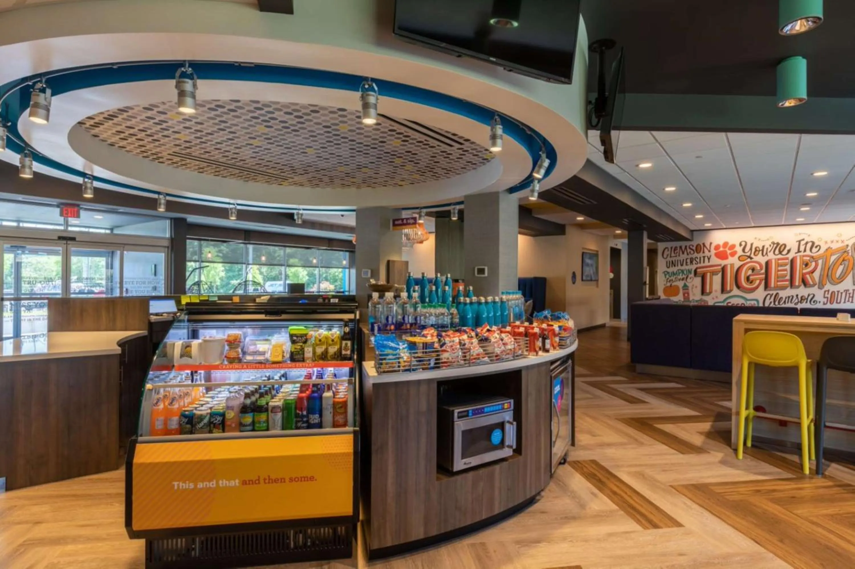 Restaurant/places to eat in Tru By Hilton Seneca Clemson Sc