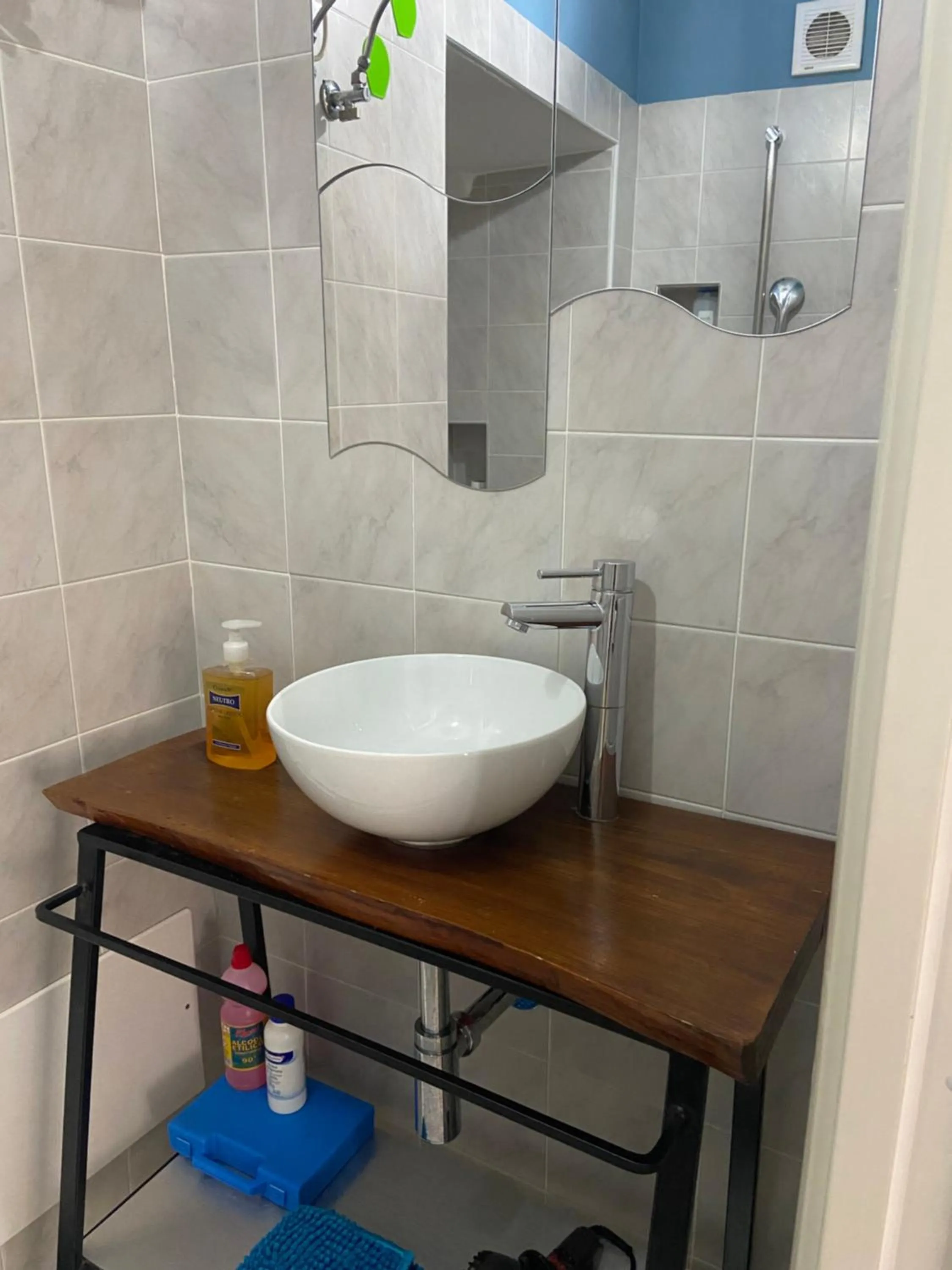 Bathroom in Suite 01