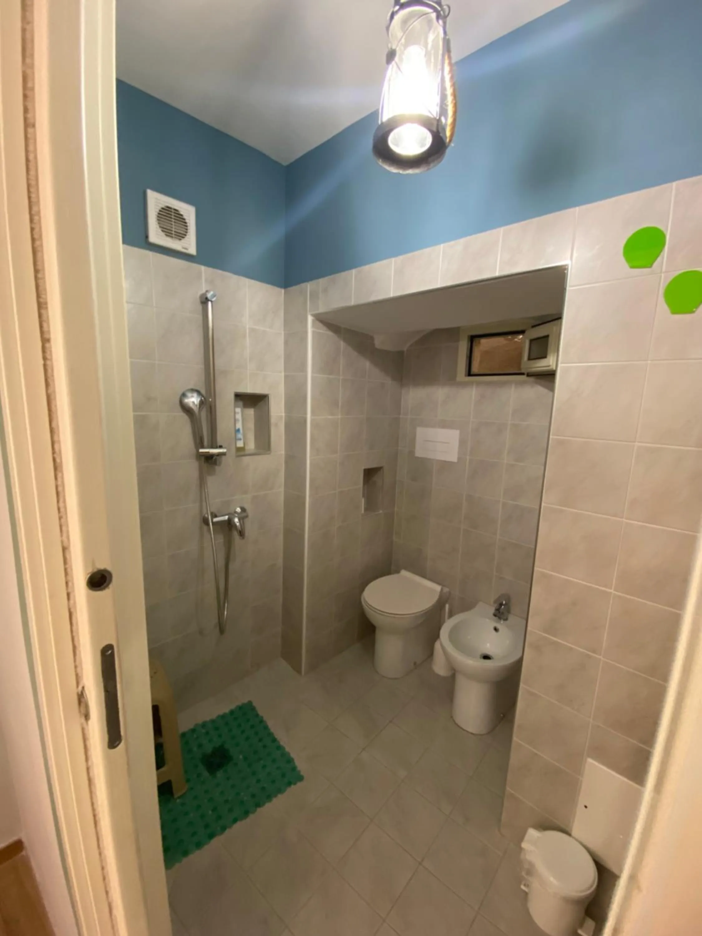 Bathroom in Suite 01