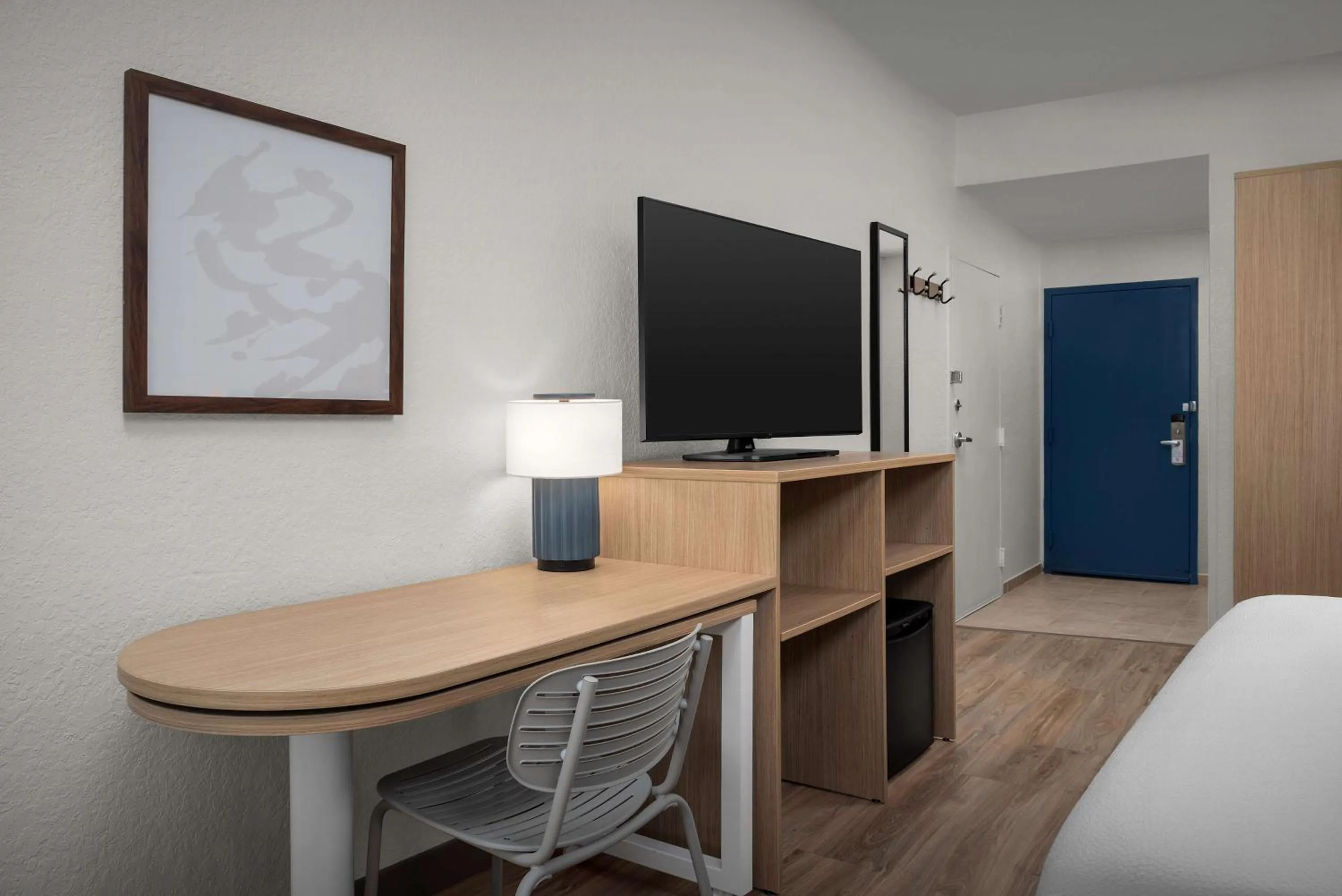 Bedroom, Bed in Spark by Hilton Tampa Brandon