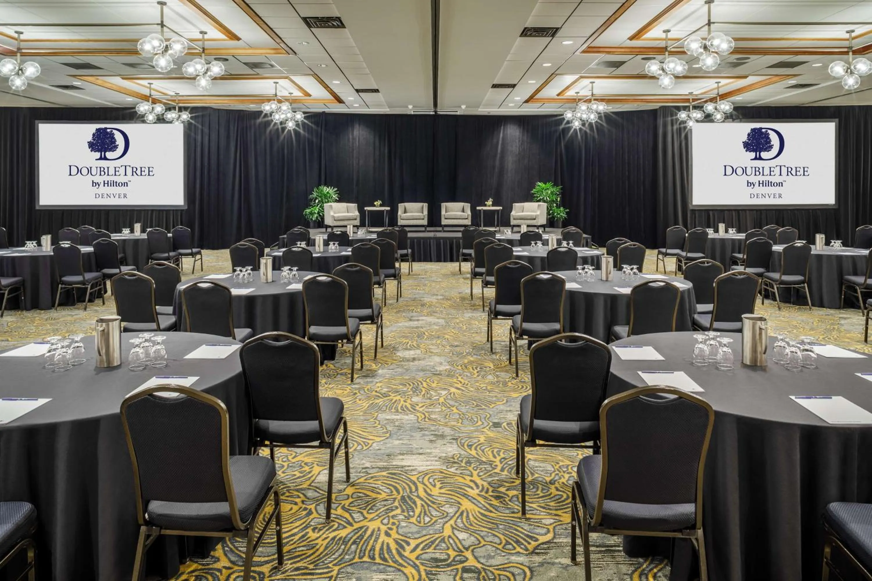Meeting/conference room in DoubleTree by Hilton Hotel Denver