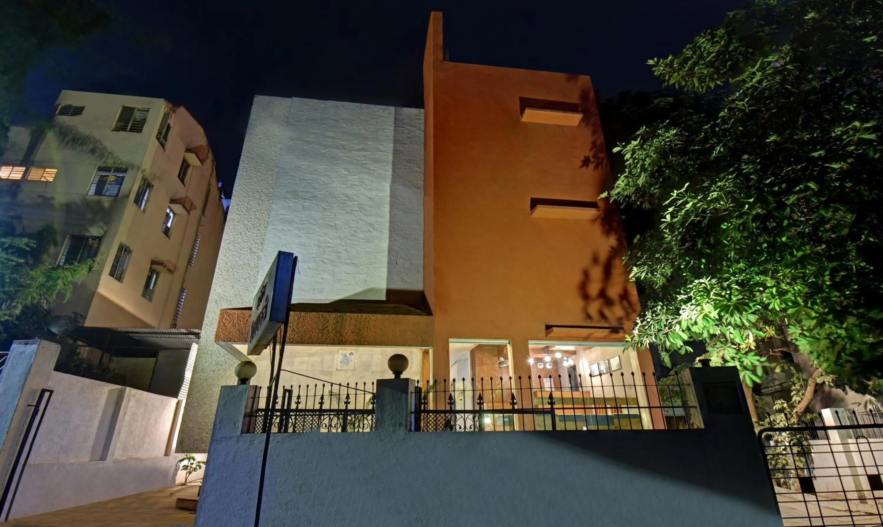 Facade/entrance in Itsy Hotels Shivshakti