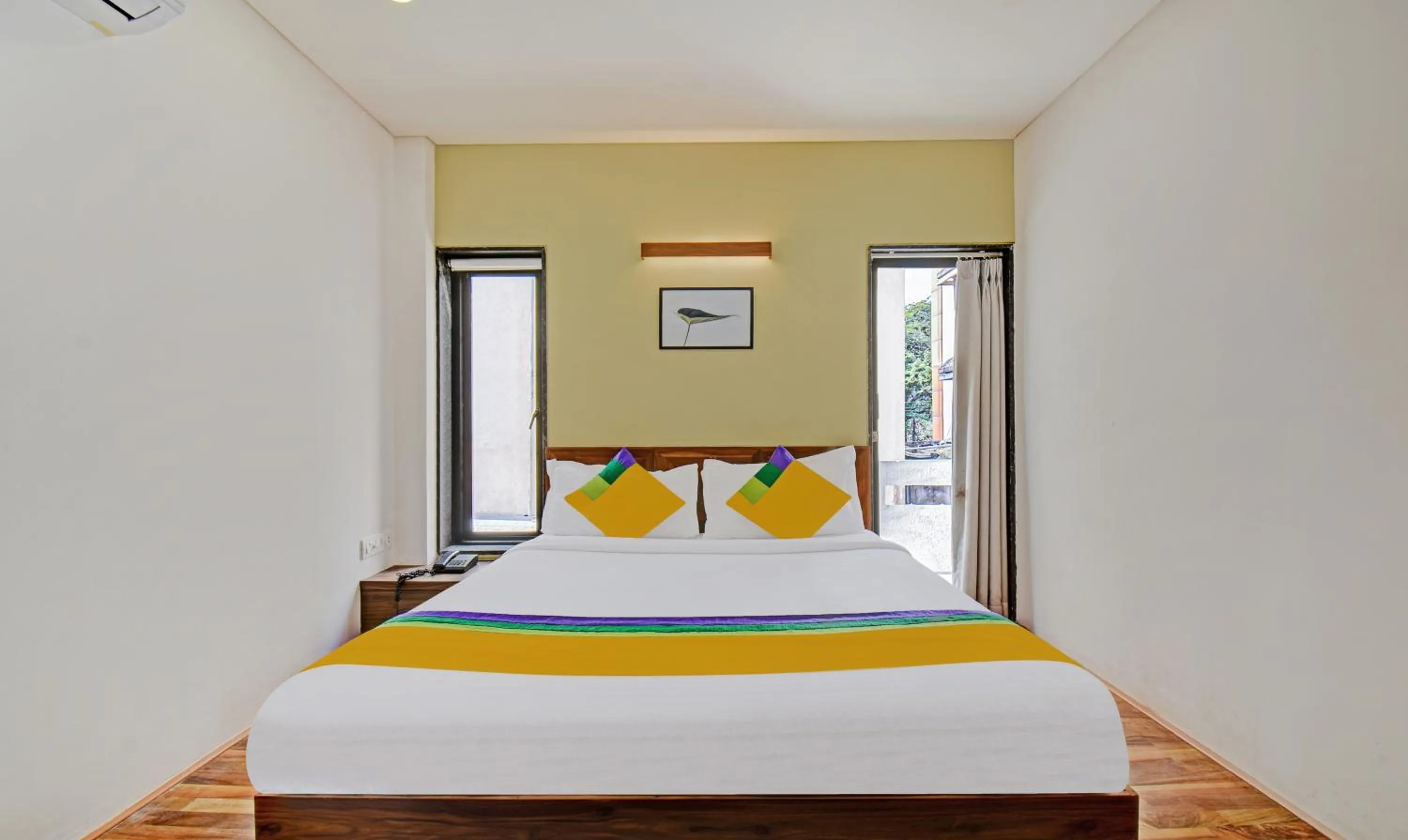 Bedroom, Bed in Itsy Hotels Shivshakti