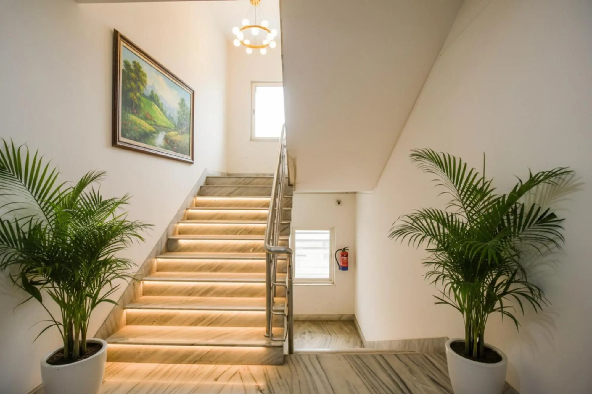 Lobby or reception in FabHotel Silver Key kalighat