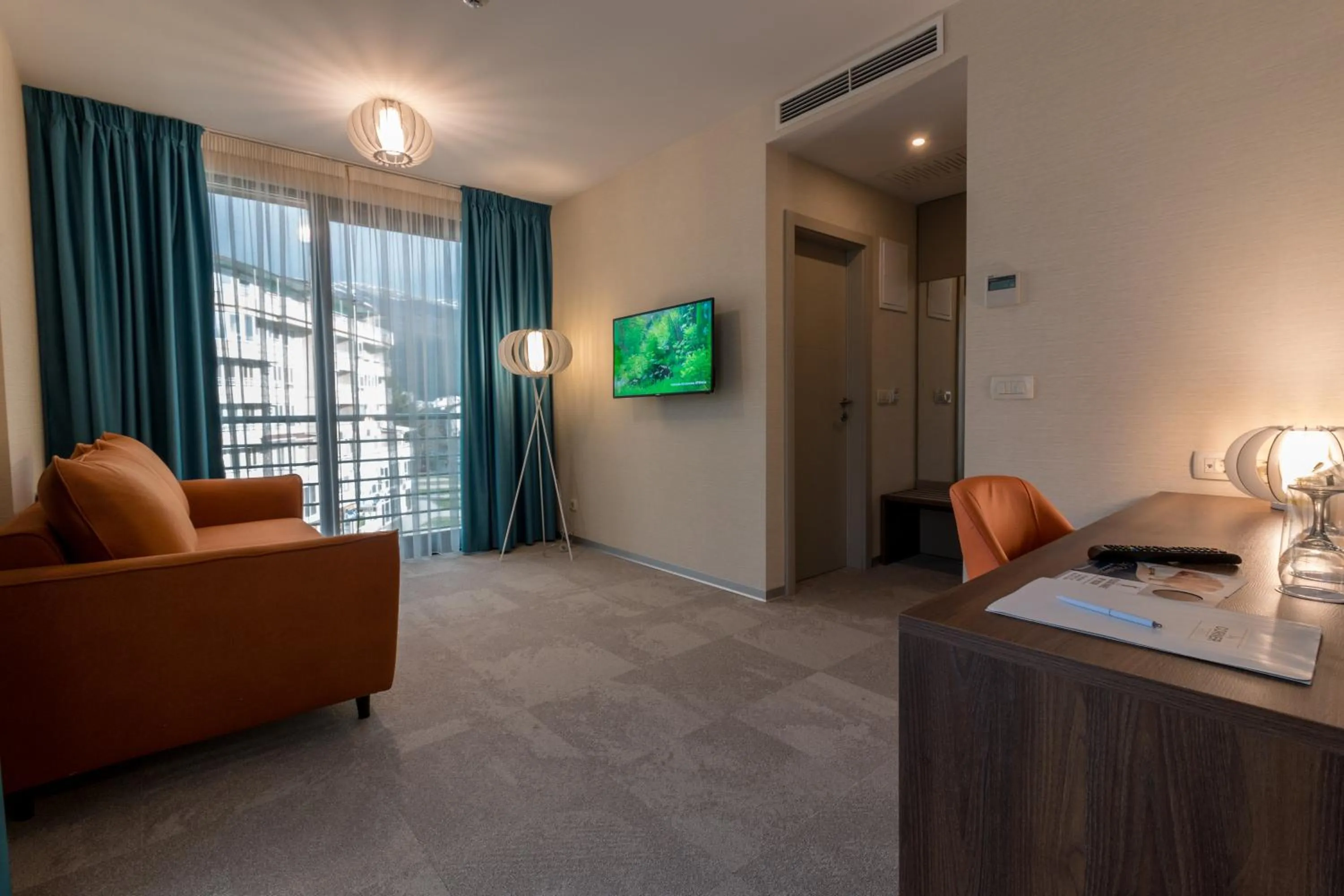 TV and multimedia in Sky Corner Hotel