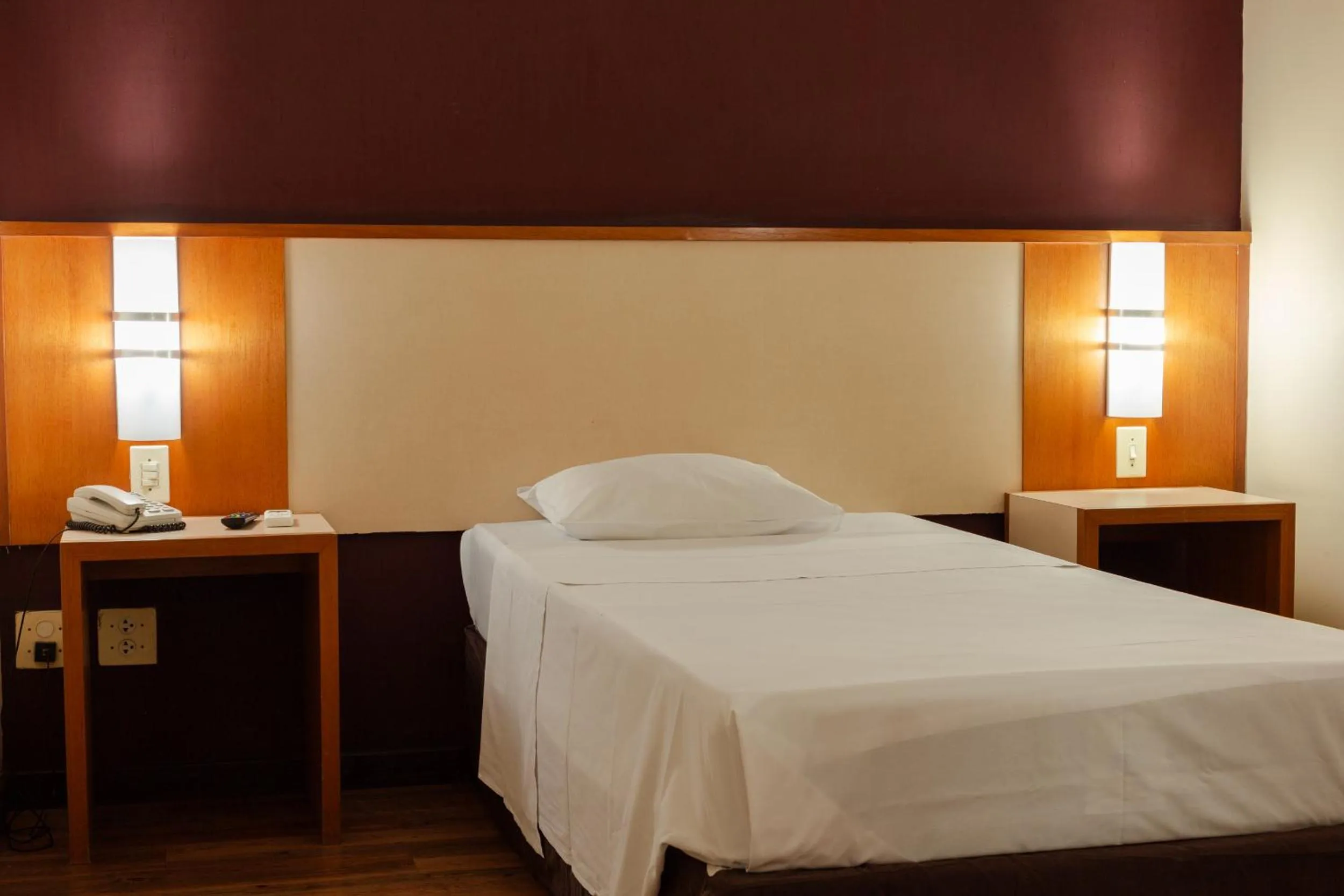 Bedroom, Bed in Rede Andrade CWB