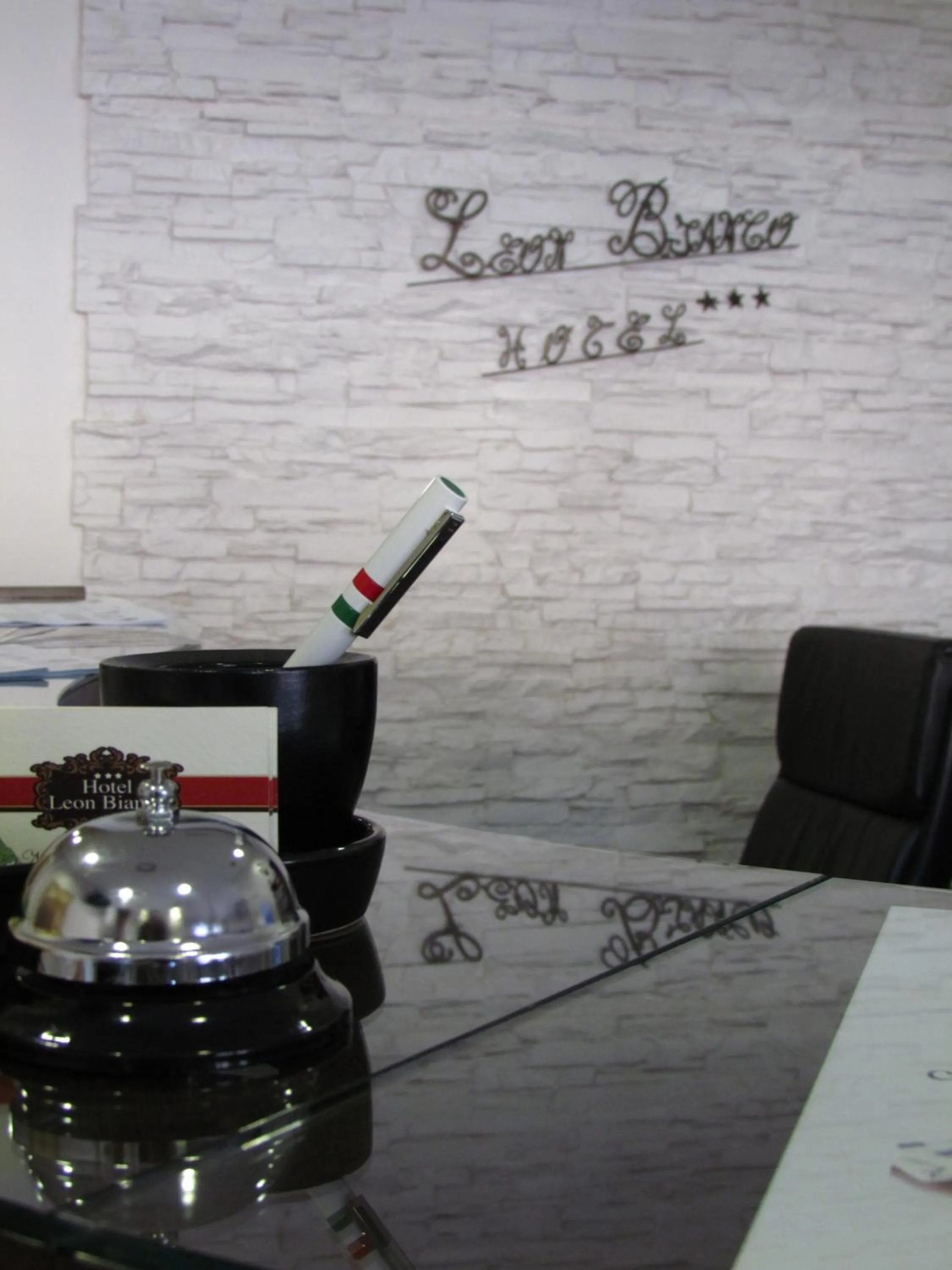 Lobby or reception in Hotel Leon Bianco