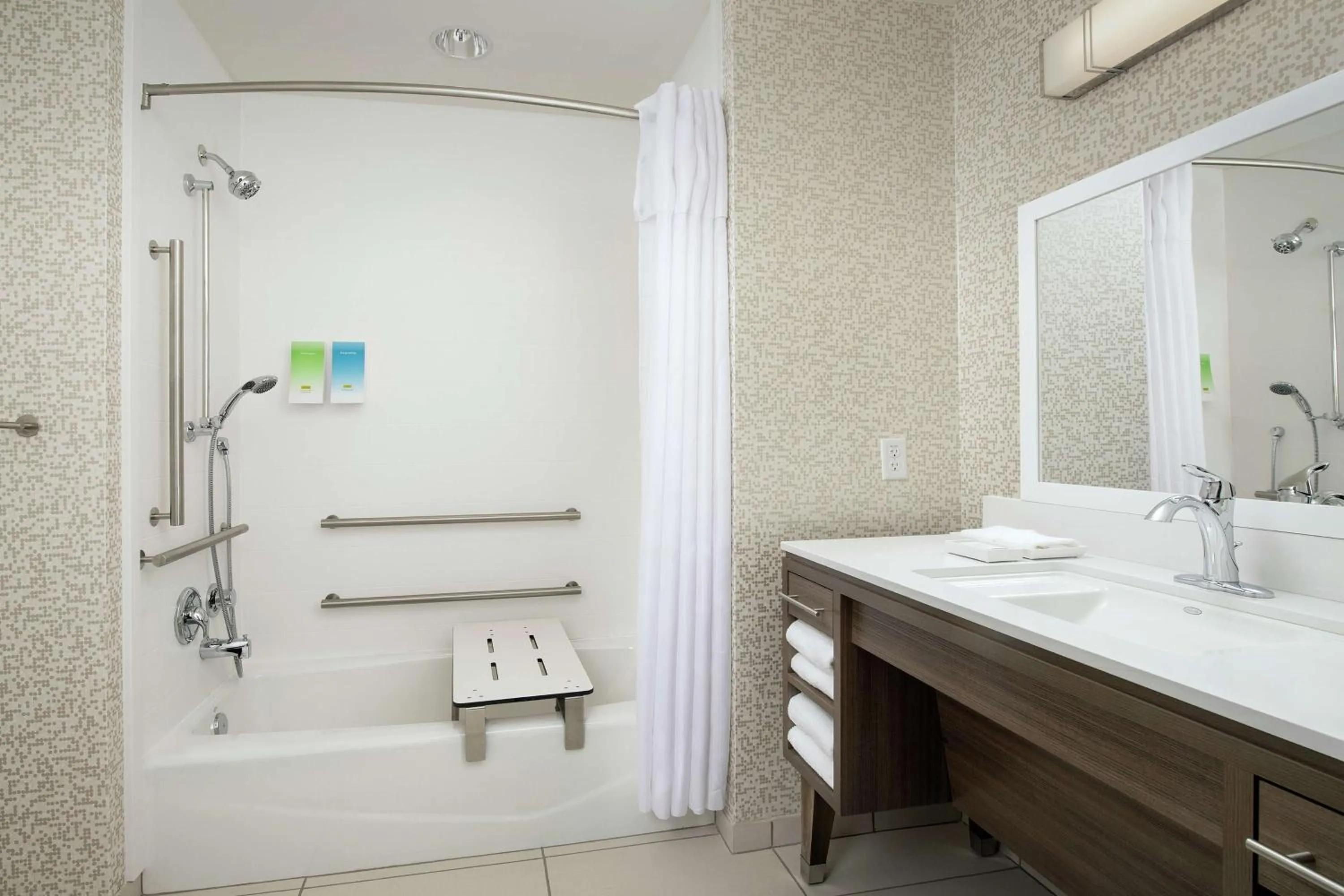 Bathroom in Home2 Suites By Hilton Phoenix Airport South