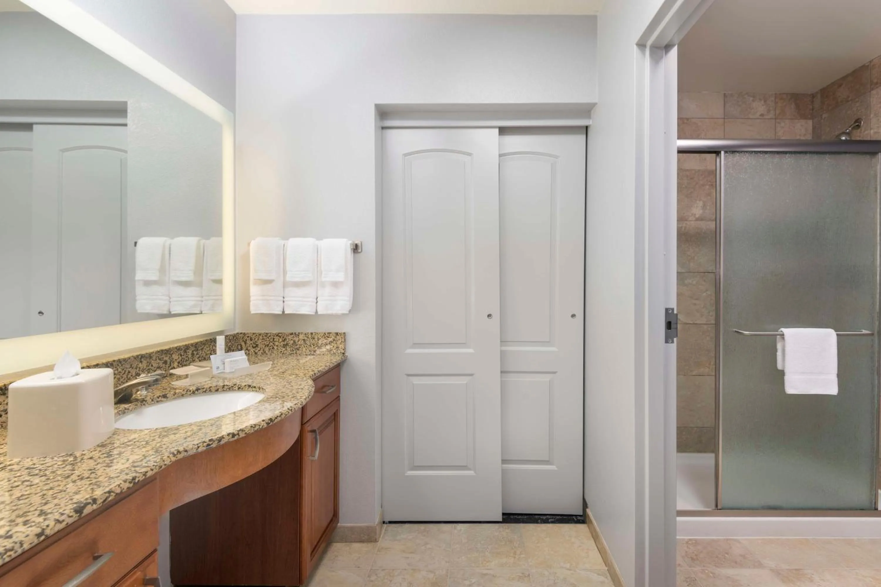 Bathroom in Homewood Suites by Hilton Phoenix North-Happy Valley