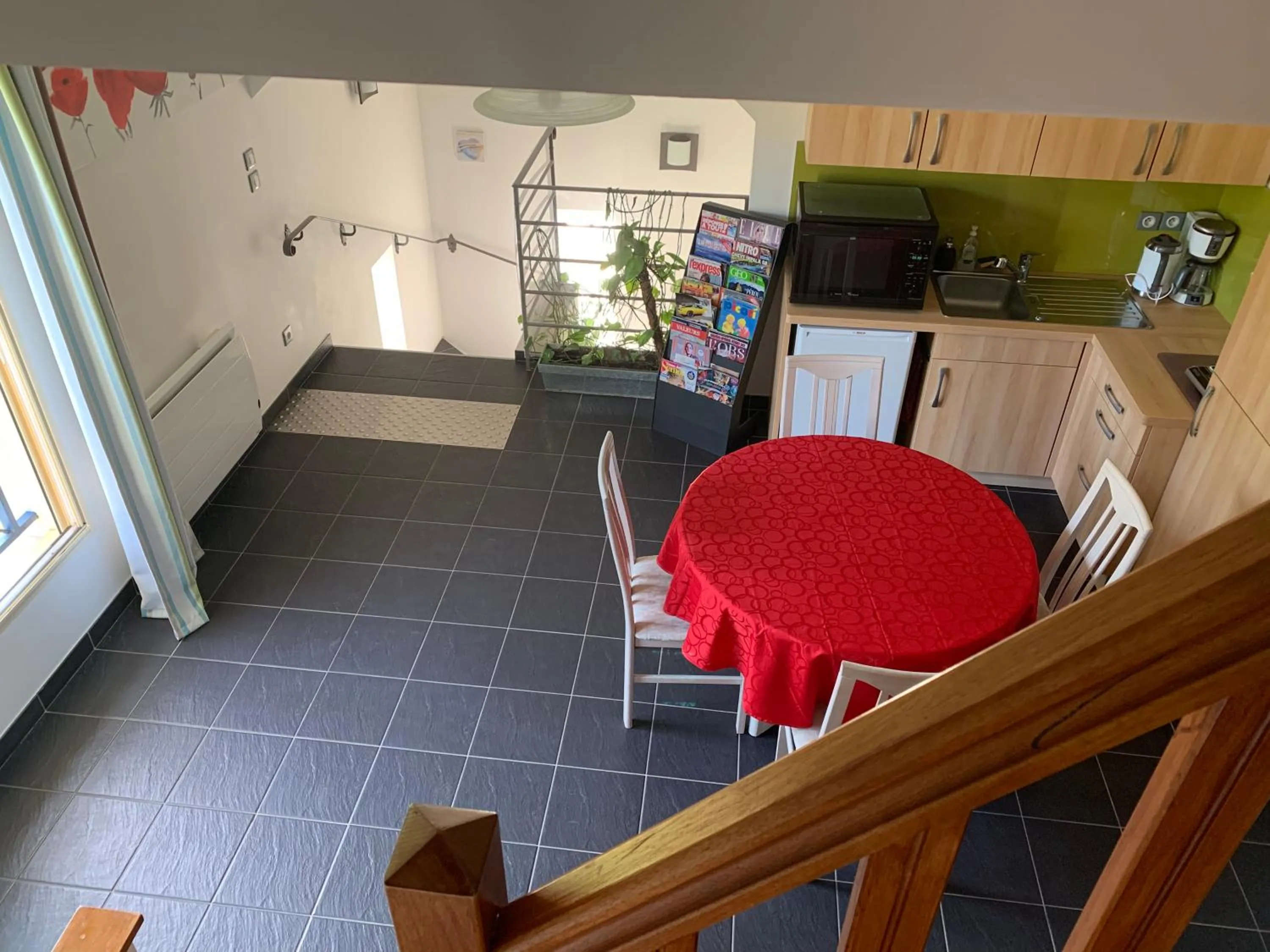 Communal kitchen in La Raimbaudière