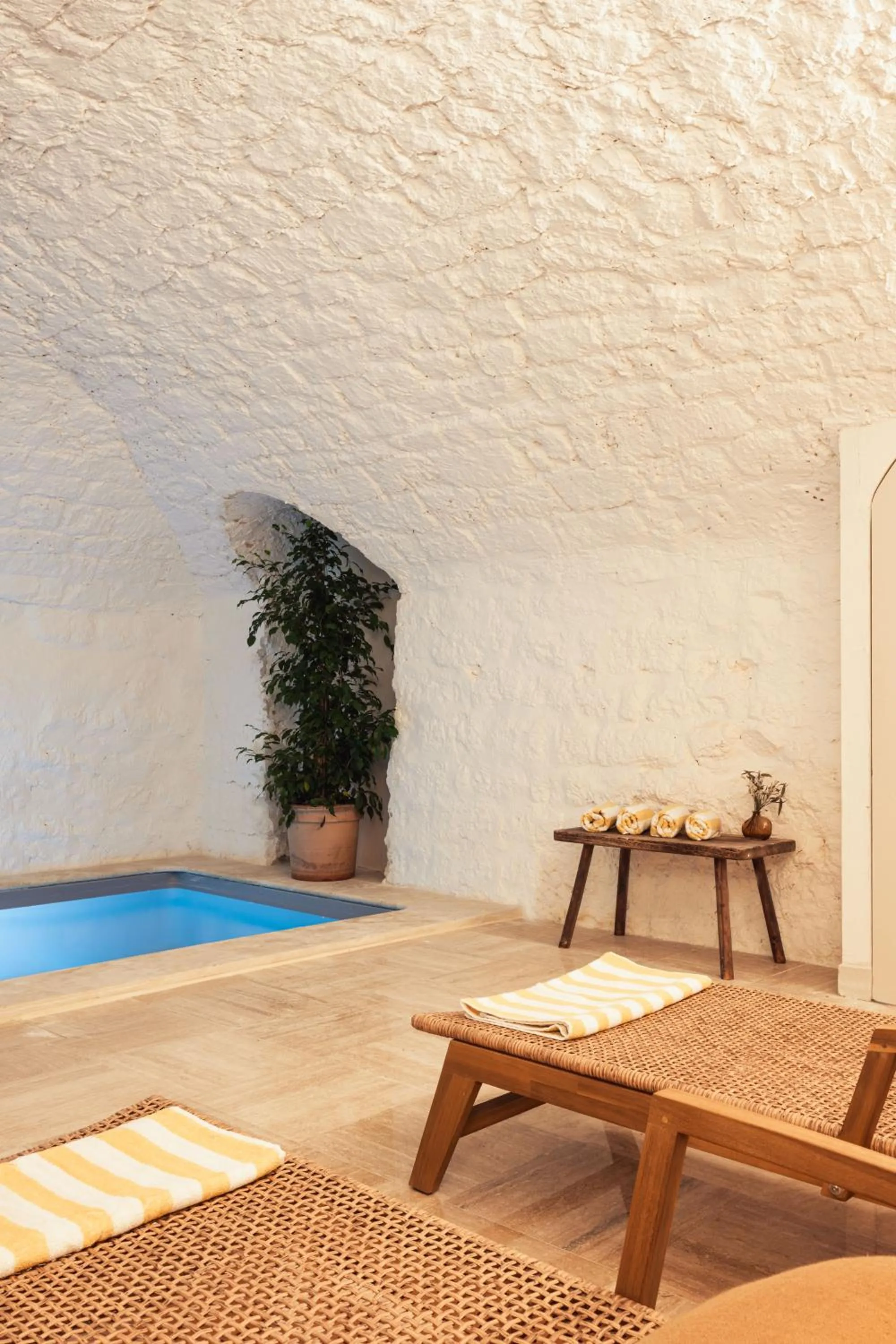 Swimming pool in Maison Gaîté