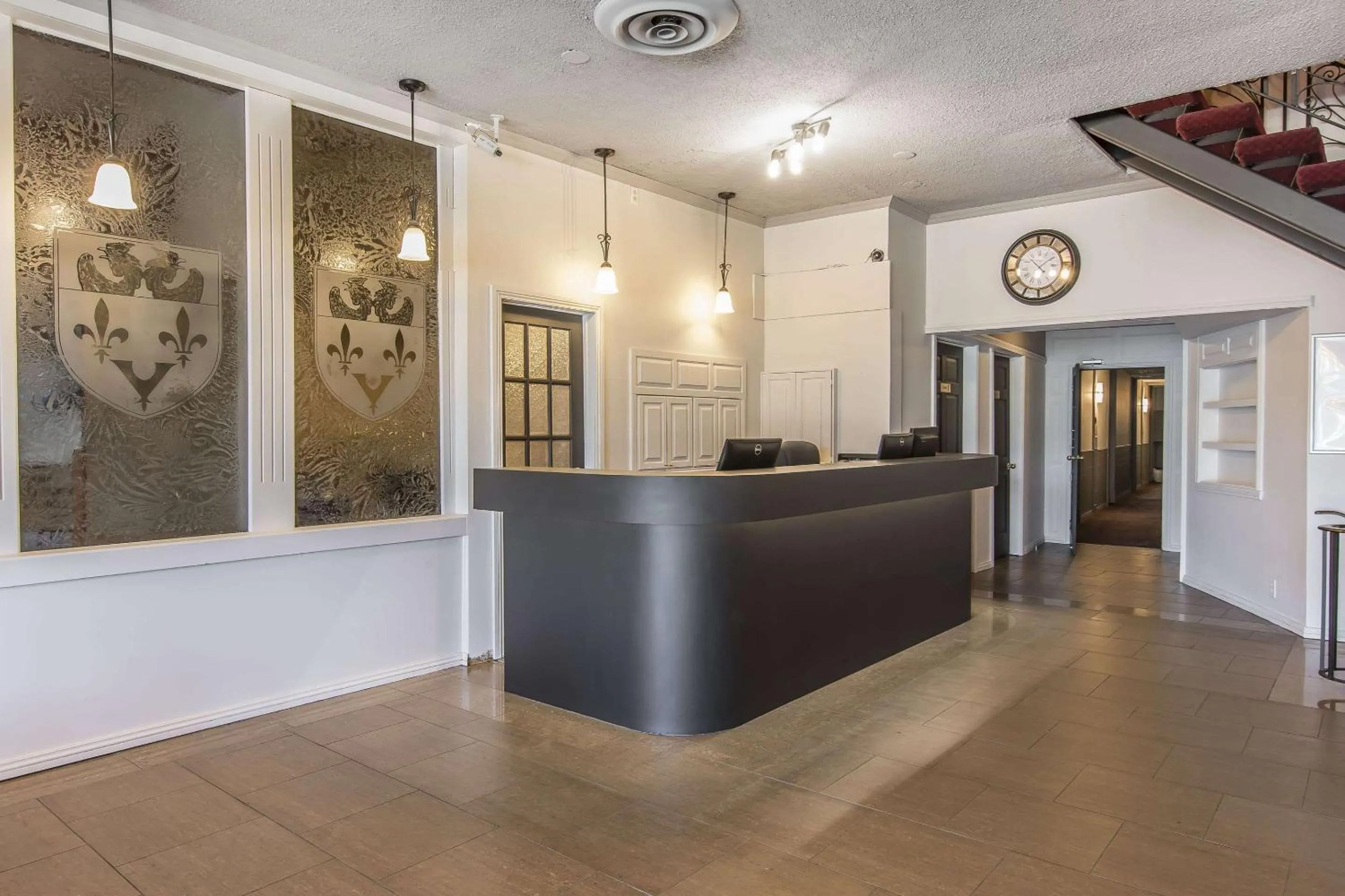 Lobby or reception in Hôtel Le Principal