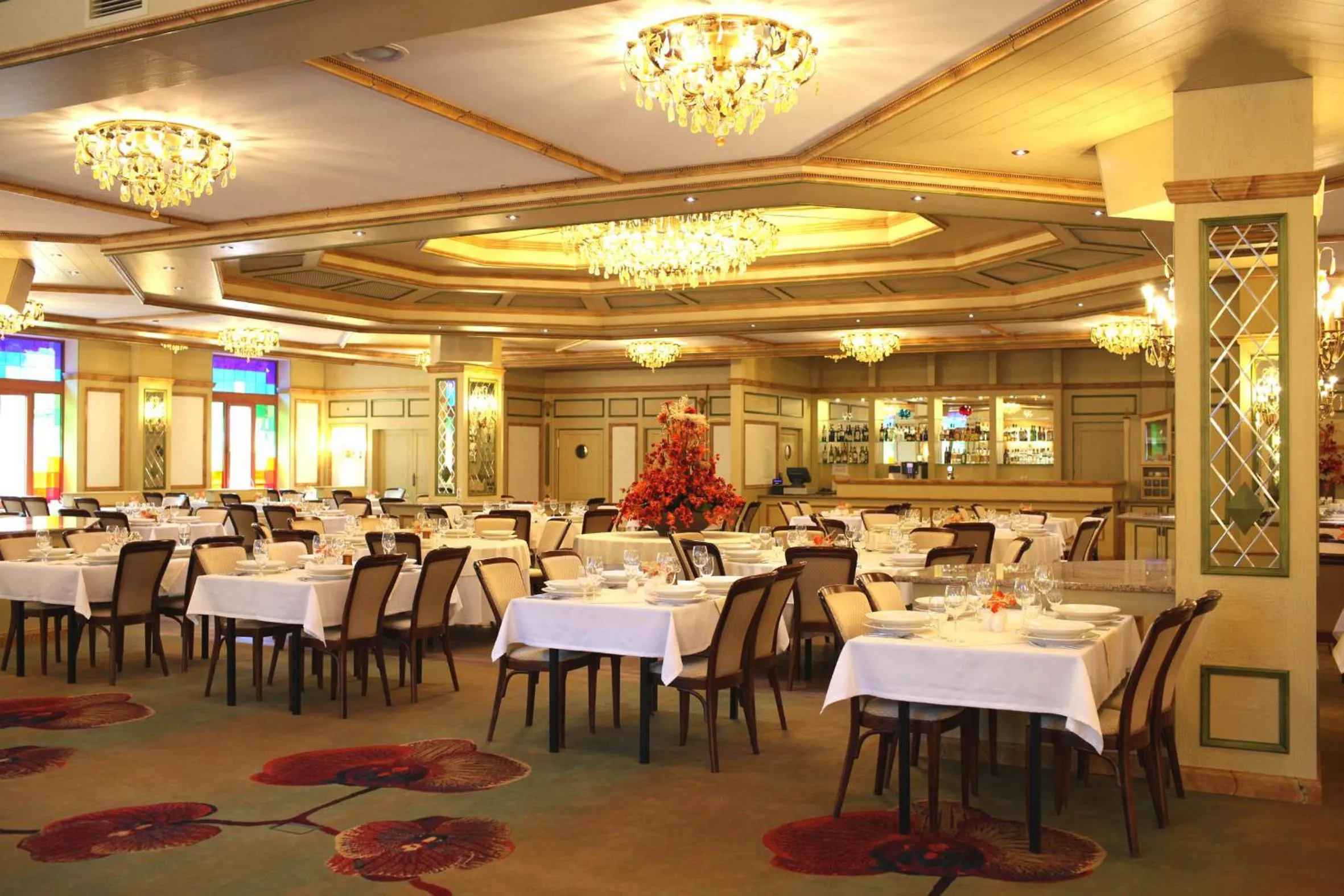 Restaurant/places to eat in Hotel Mercure Krynica Zdrój Resort&Spa