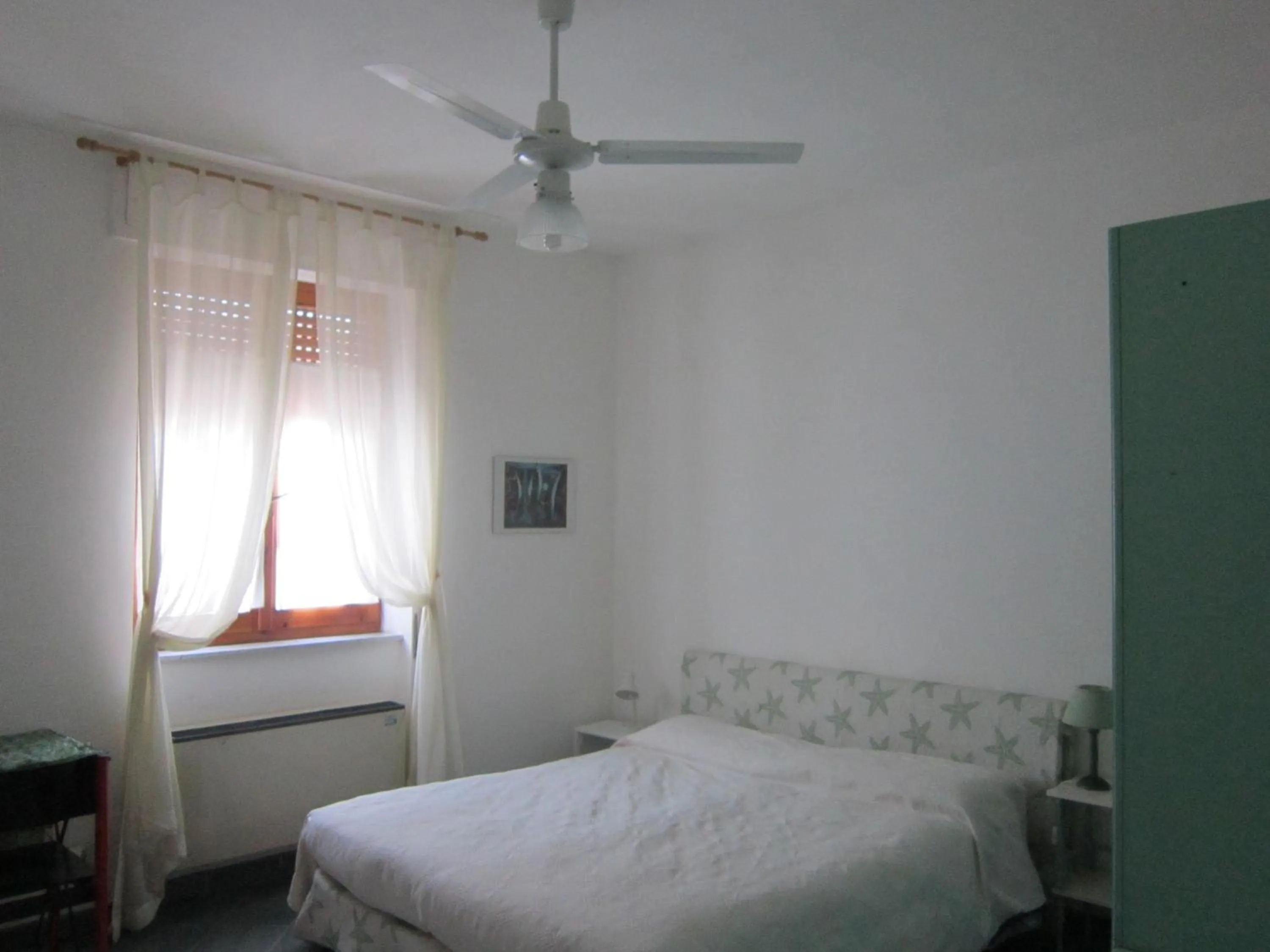 Photo of the whole room in L'Ambra