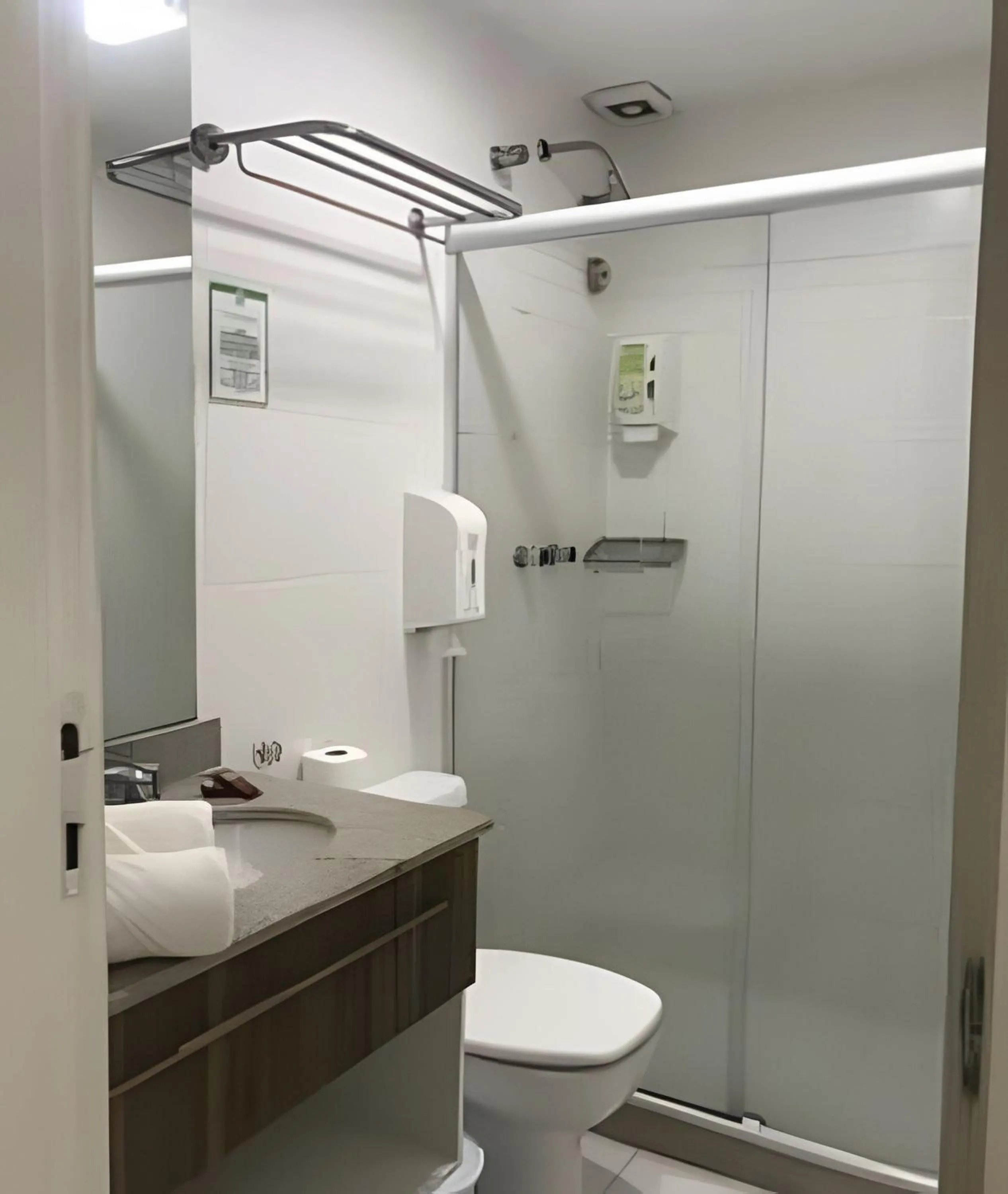 Toilet in Flat Mandai Cabo Frio