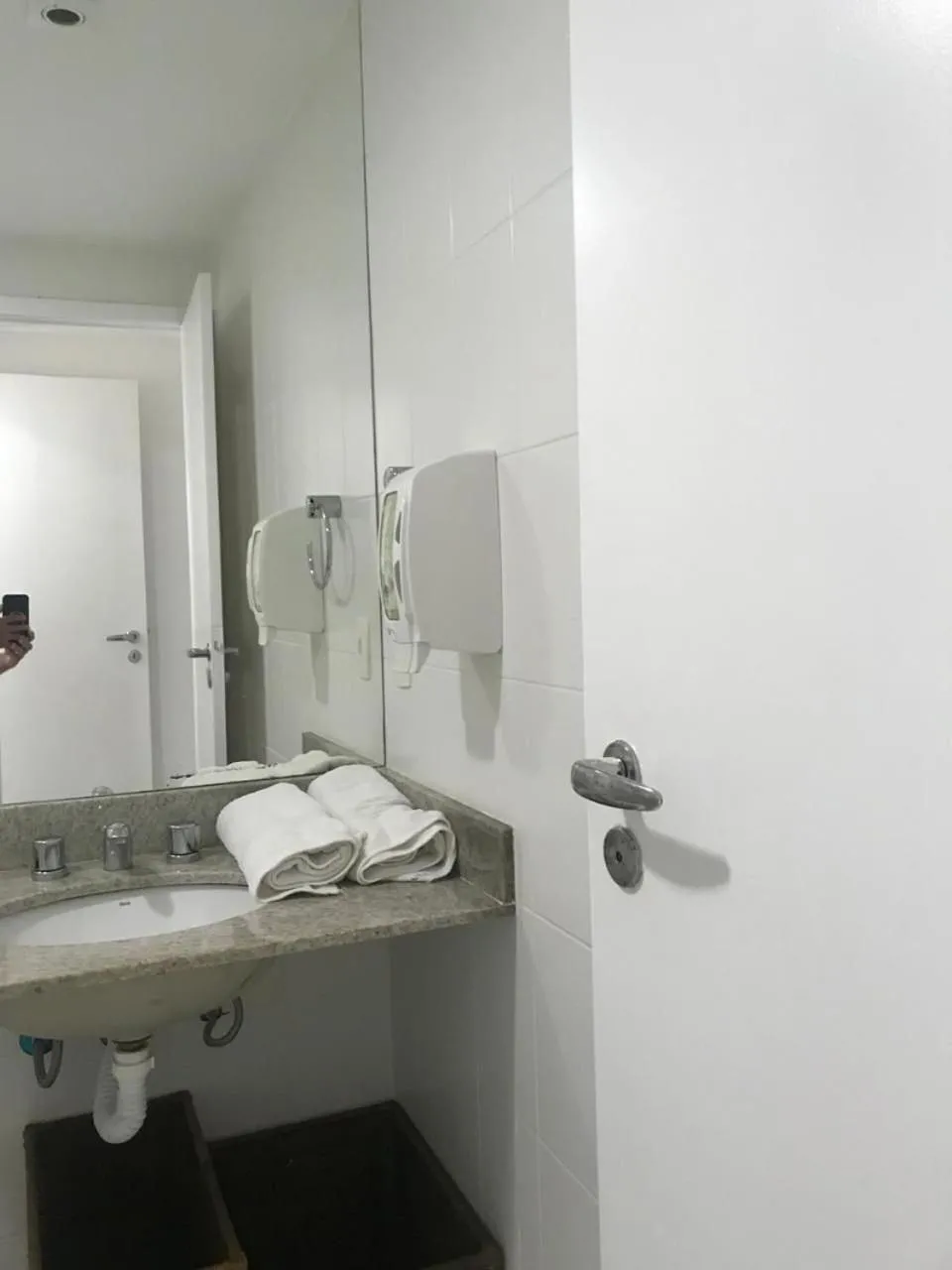 Toilet in Flat Mandai Cabo Frio