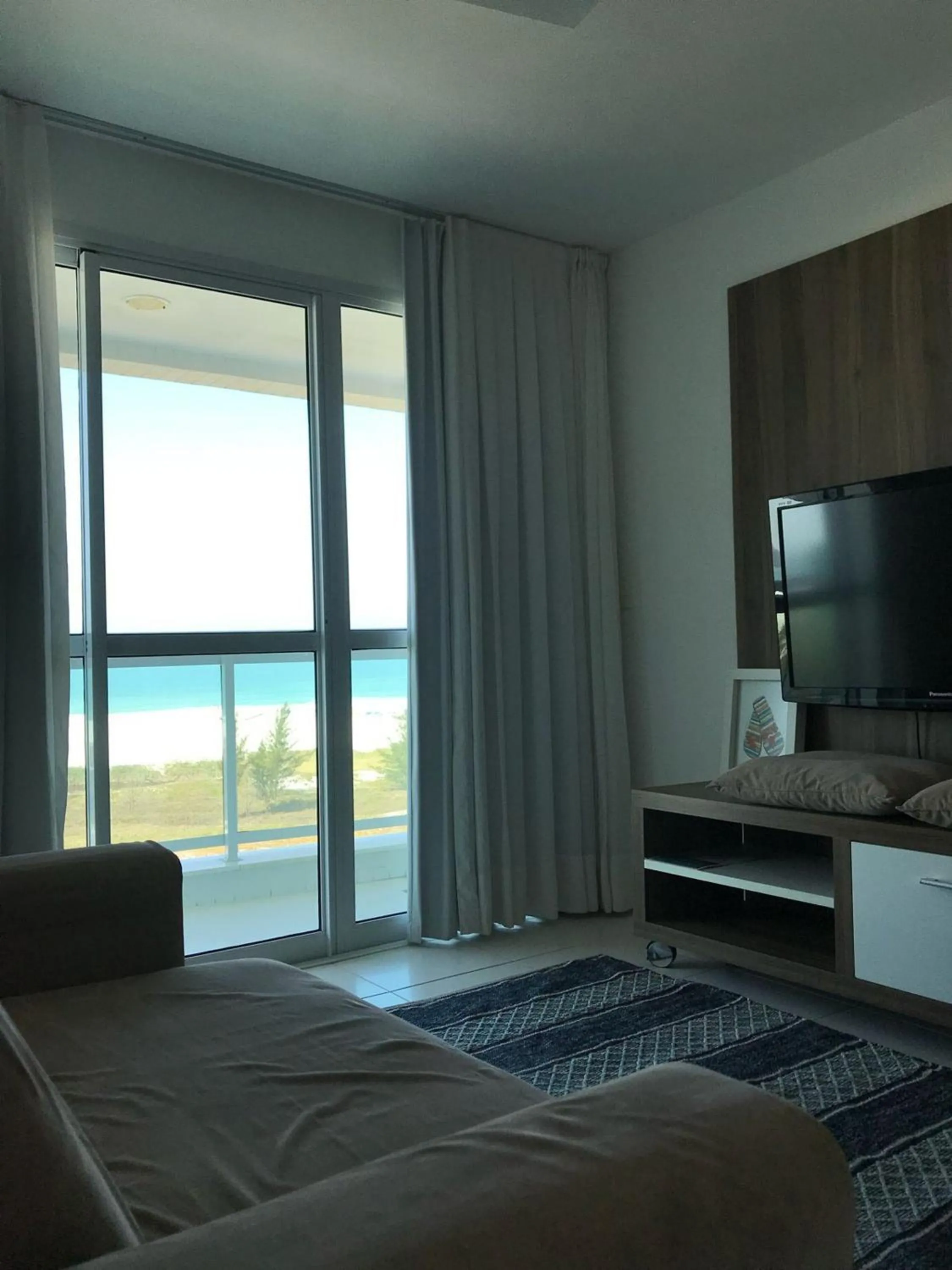 Bed in Flat Mandai Cabo Frio