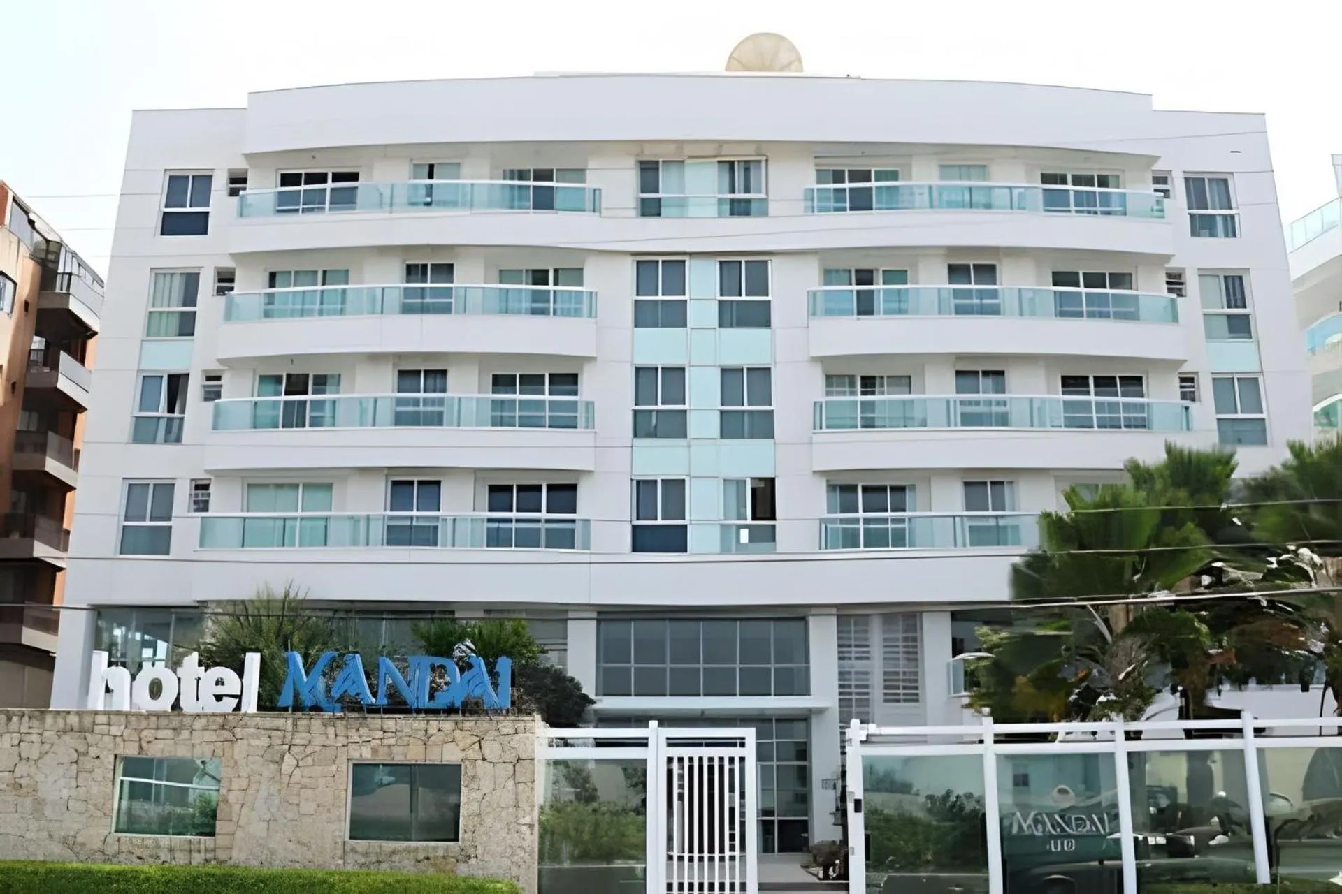 Property building in Flat Mandai Cabo Frio