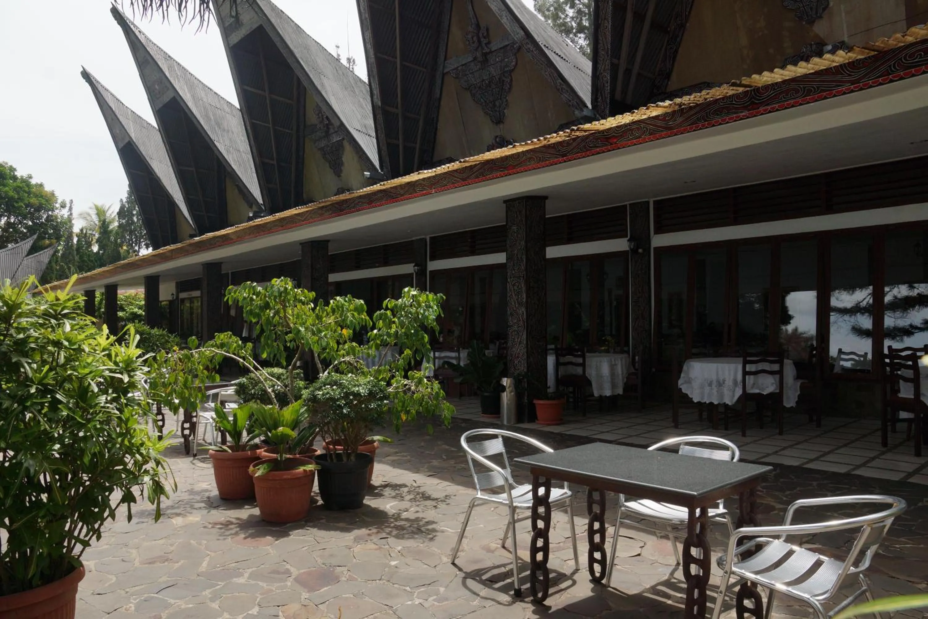 Restaurant/places to eat in Toledo Inn