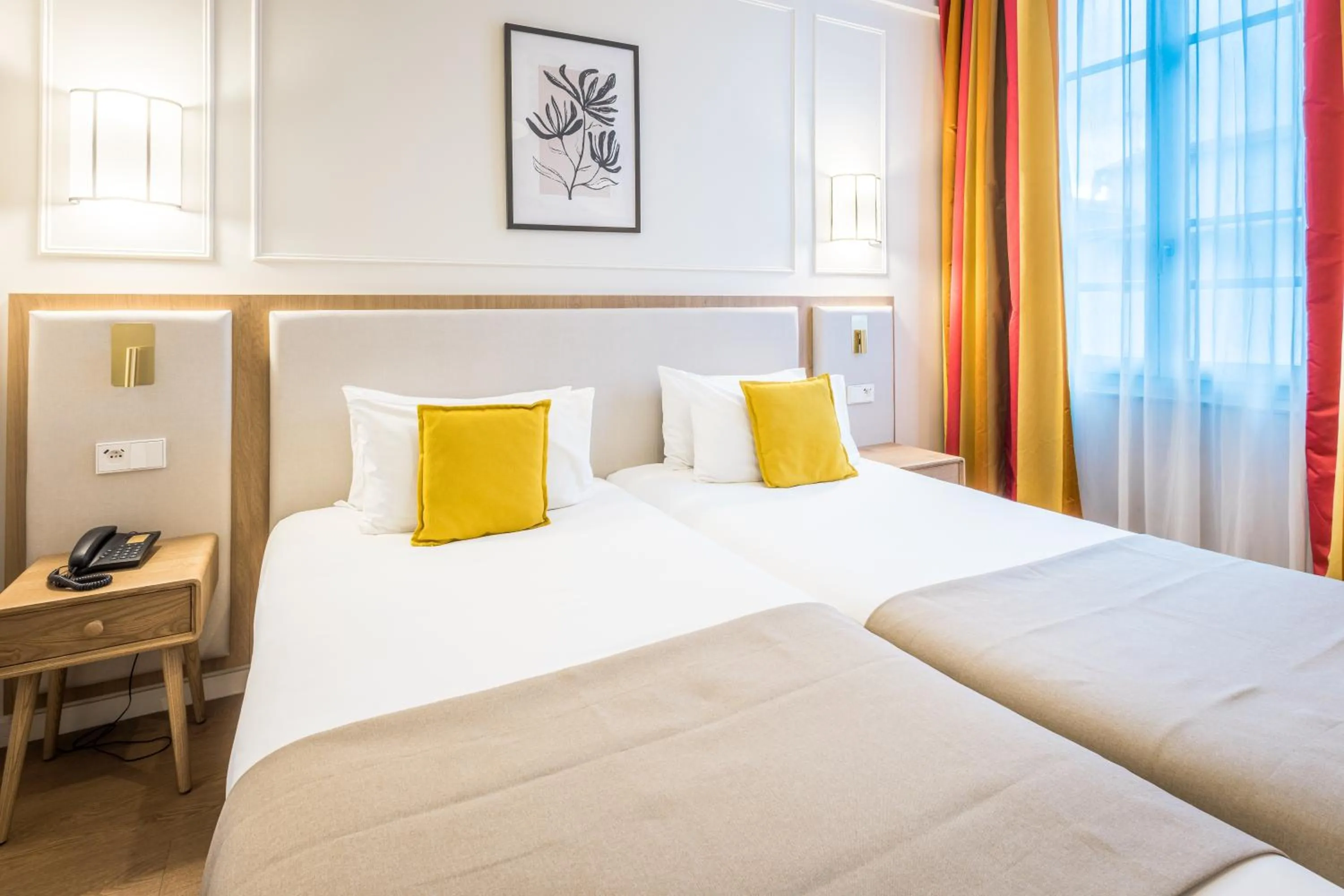 Bed in Hôtel Miléade L'Orangeraie - entièrement rénové