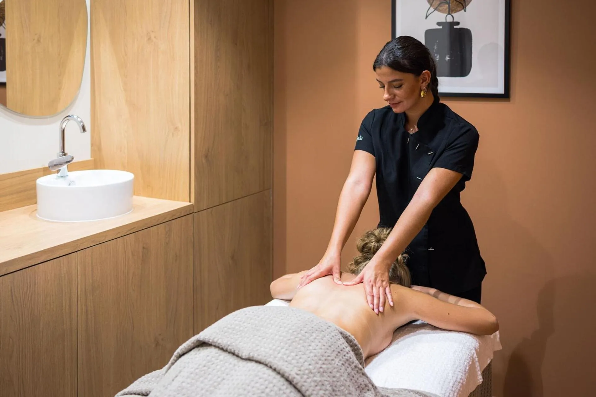 Massage in Hôtel Miléade L'Orangeraie - entièrement rénové