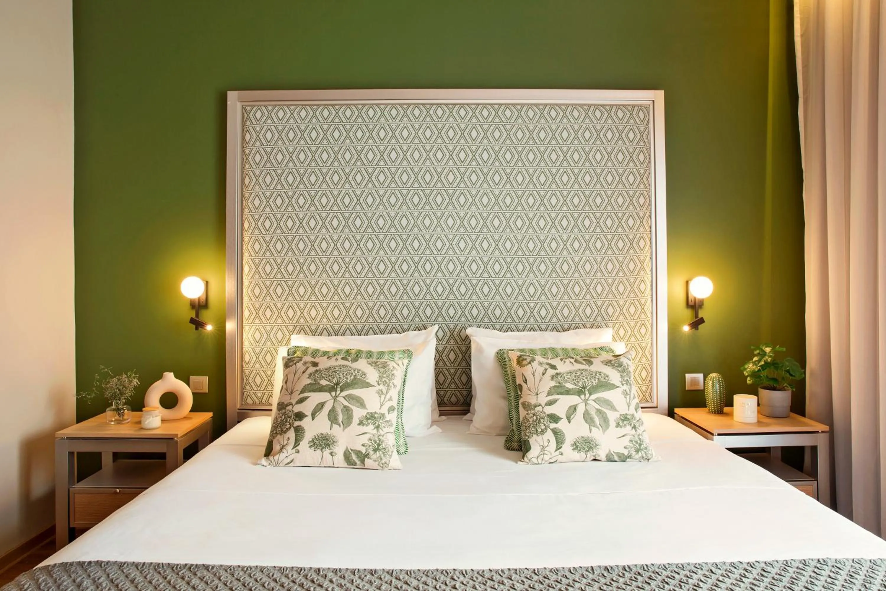 Bed in Zeus Essence Bucharest Central