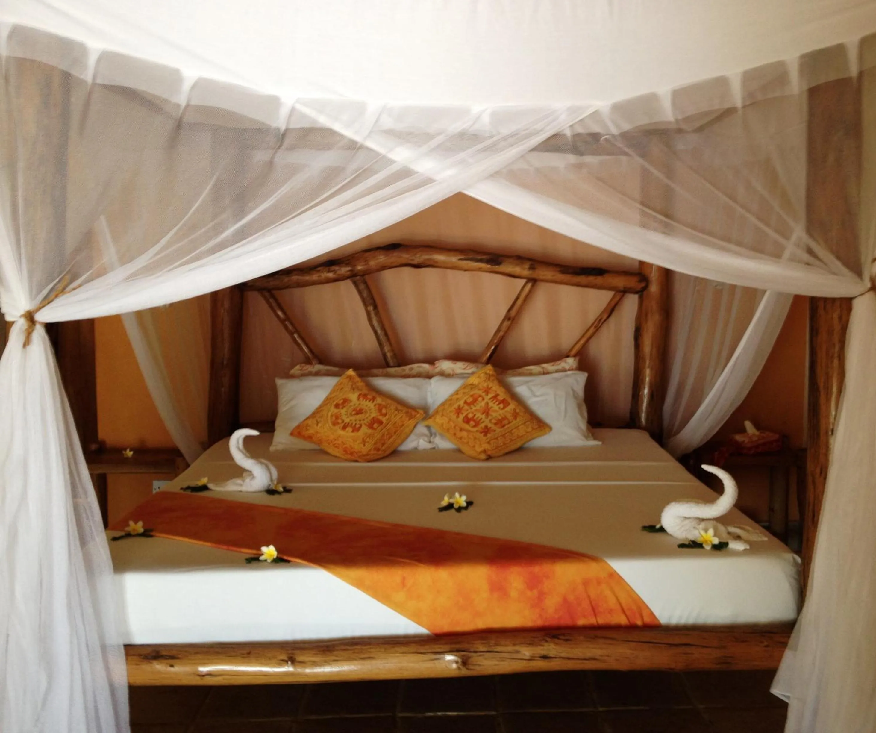 Bed in Karamba Eco Boutique Hotel