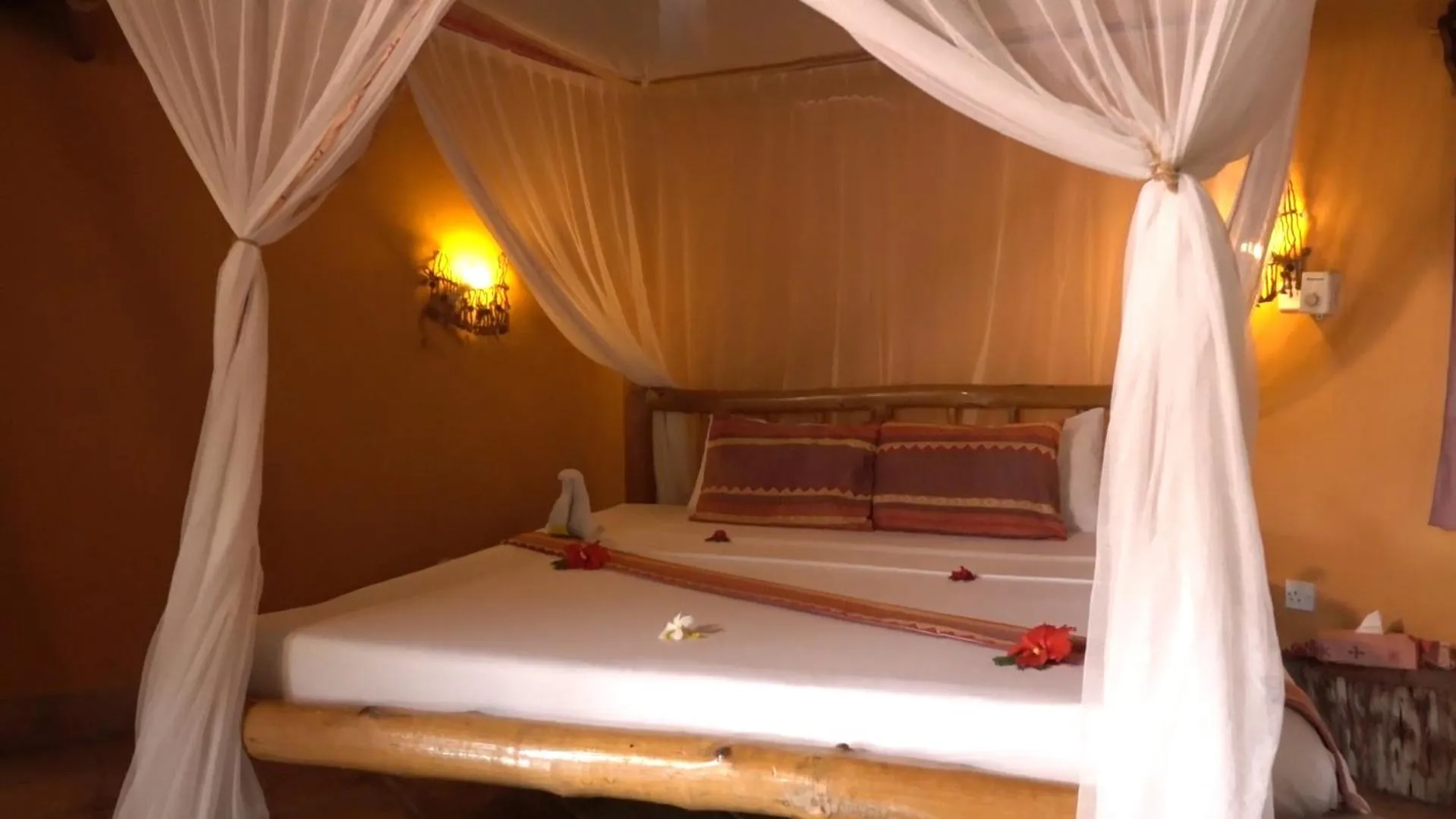 Bed in Karamba Eco Boutique Hotel