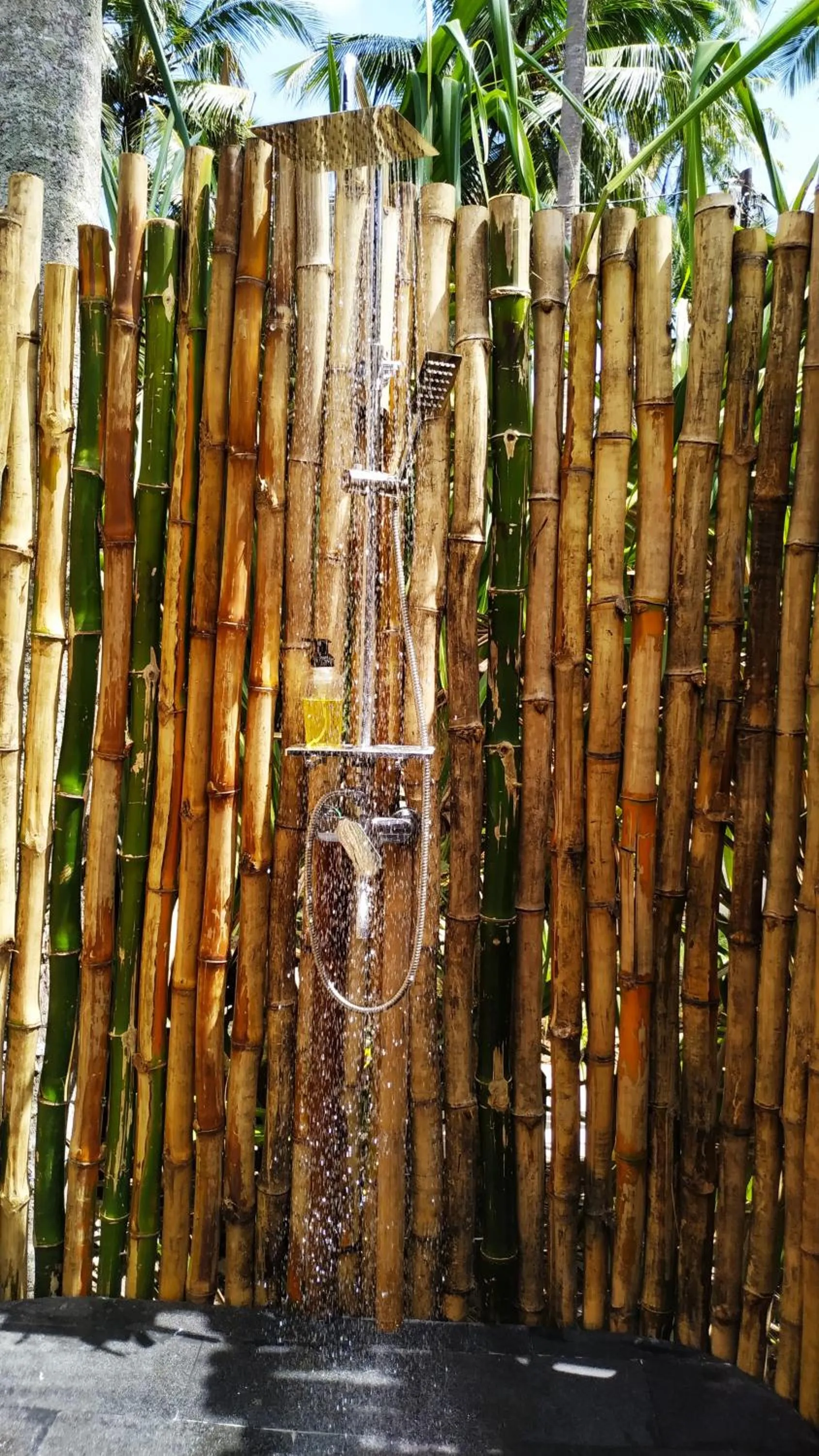 Shower in Karamba Eco Boutique Hotel