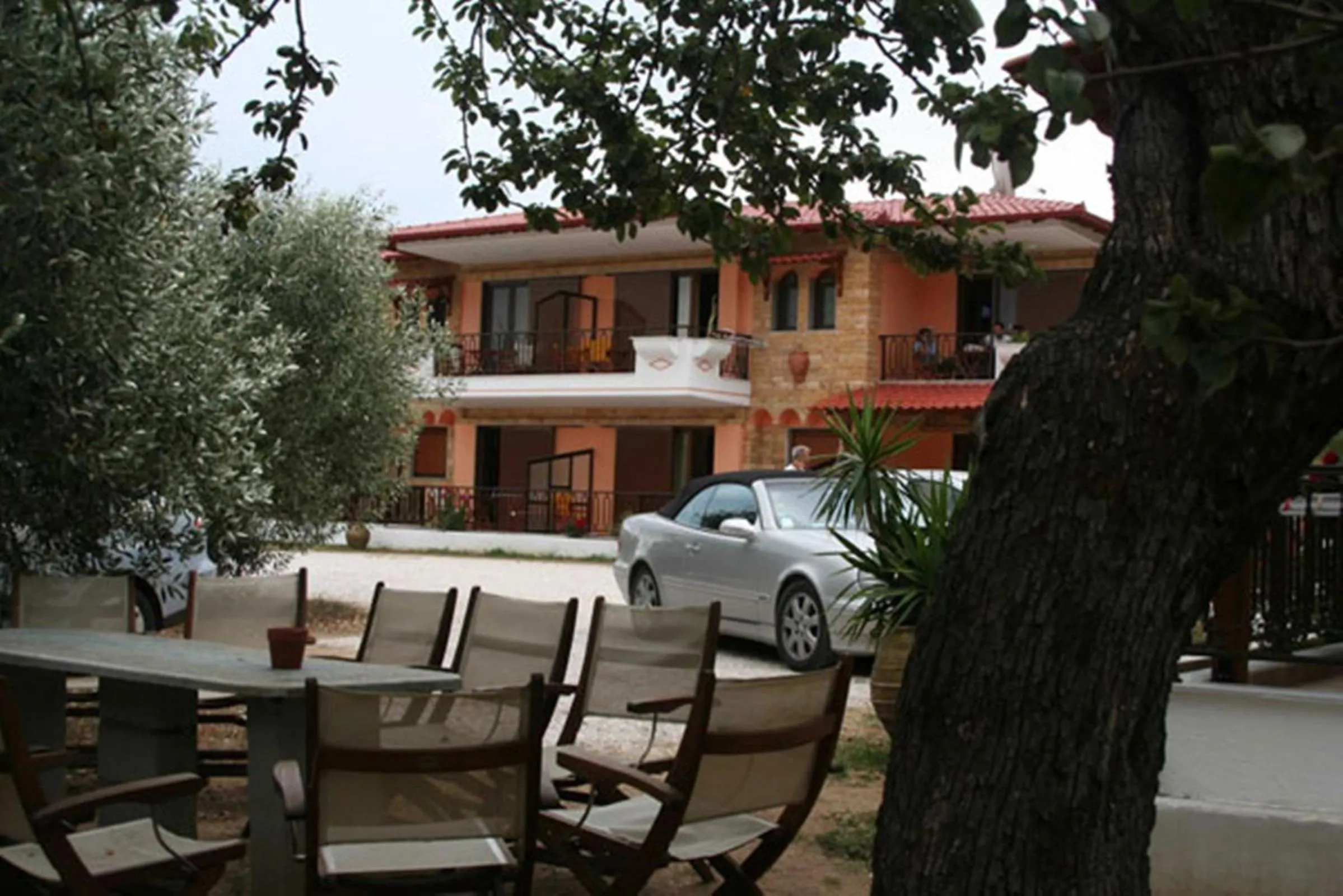 BBQ facilities in Studios Alexandros