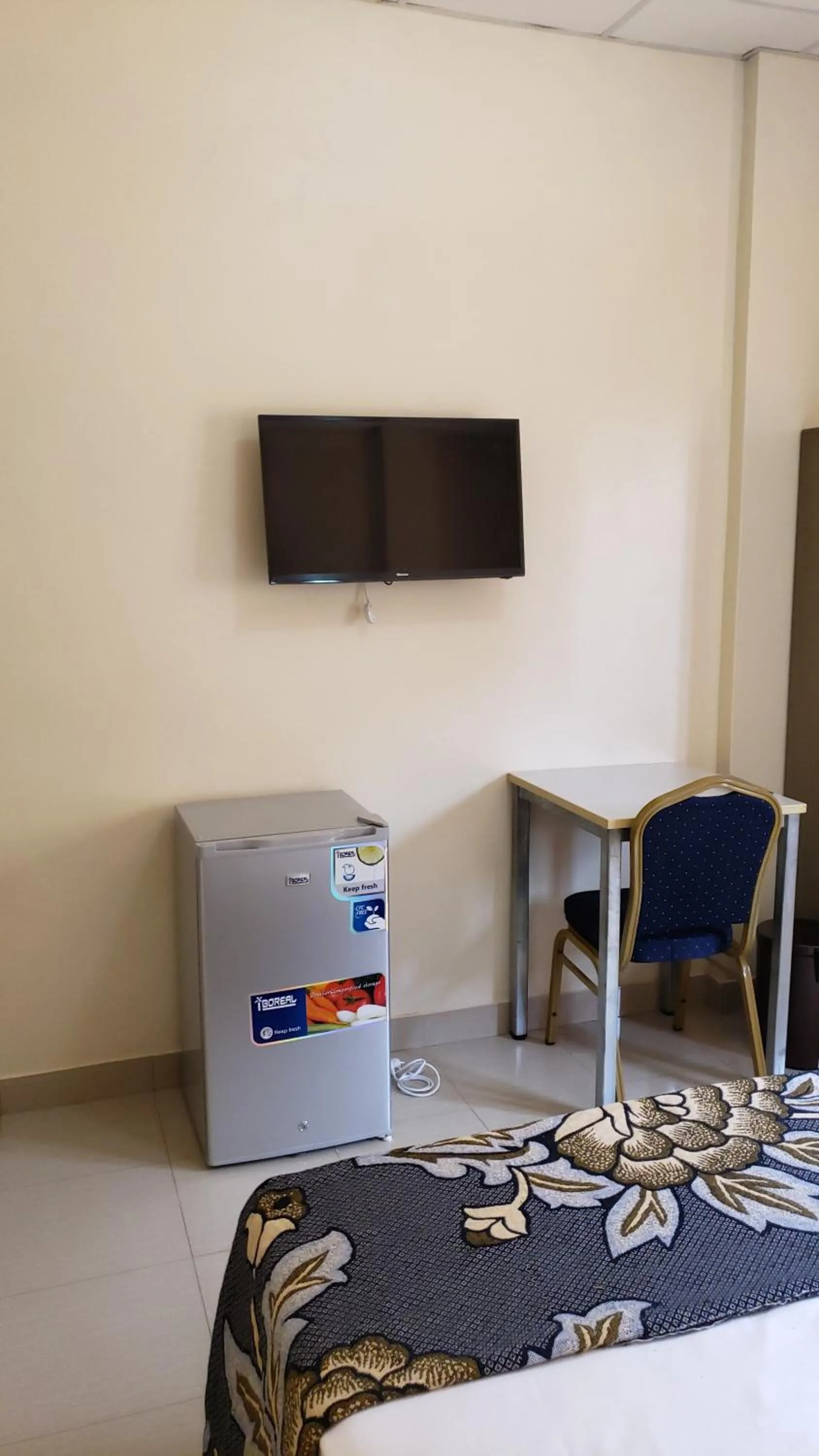 Bed in Hotel Les Fleurettes