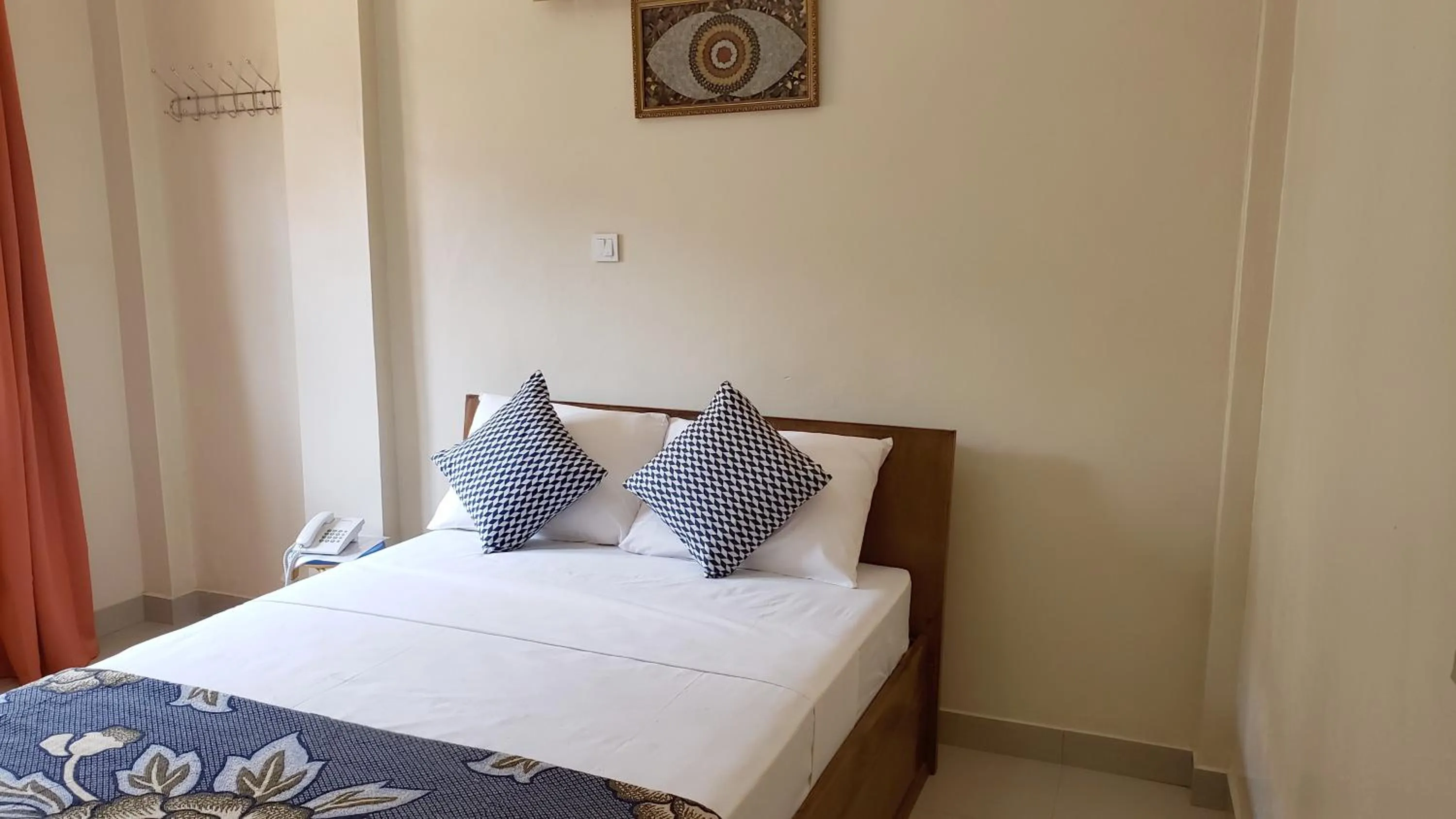 Bed in Hotel Les Fleurettes