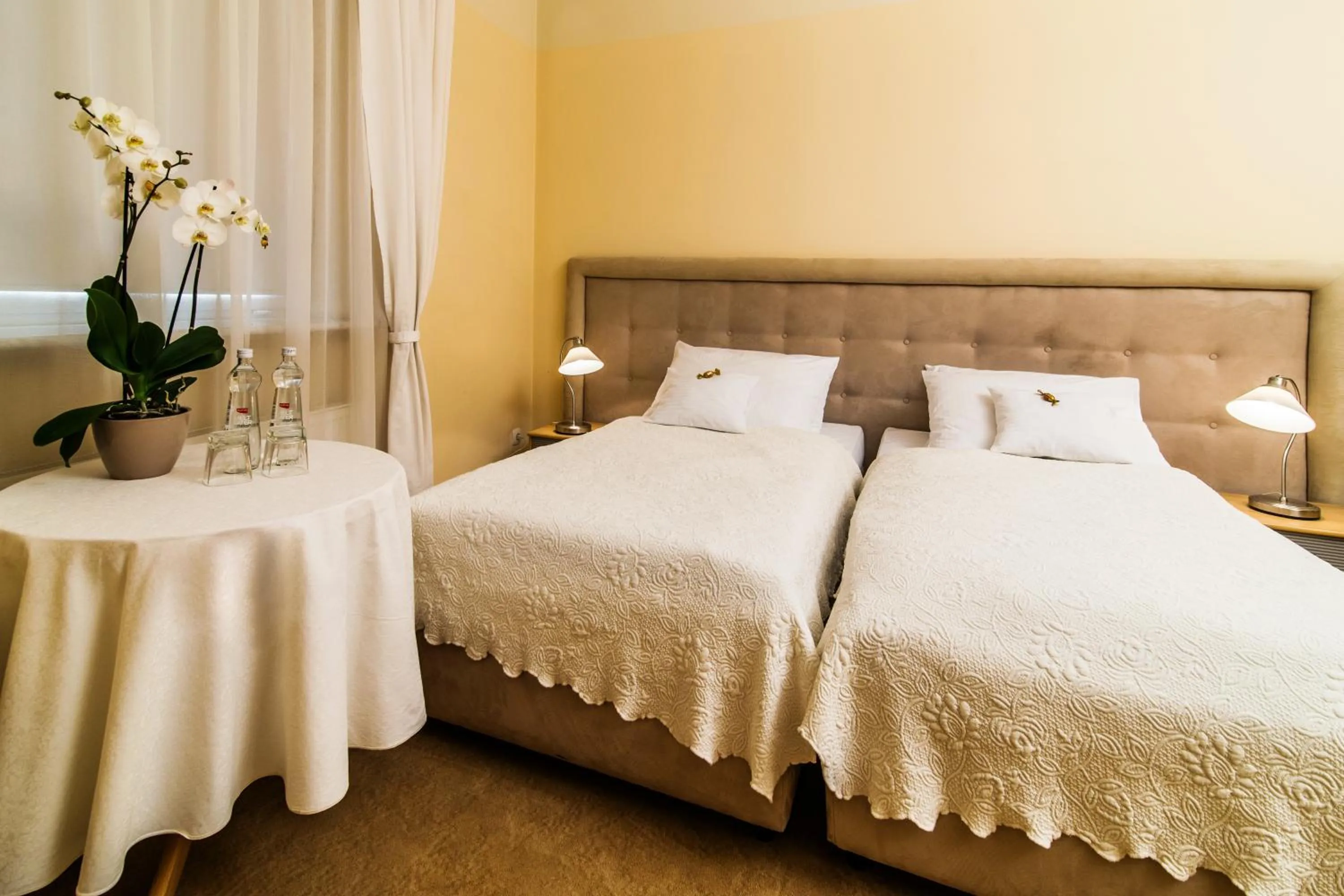 Photo of the whole room, Bed in Hotel Komeda