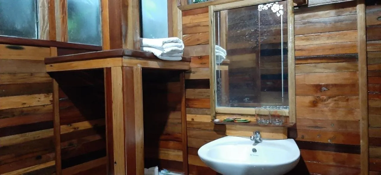 Shower in Green Bamboo Lodge Resort