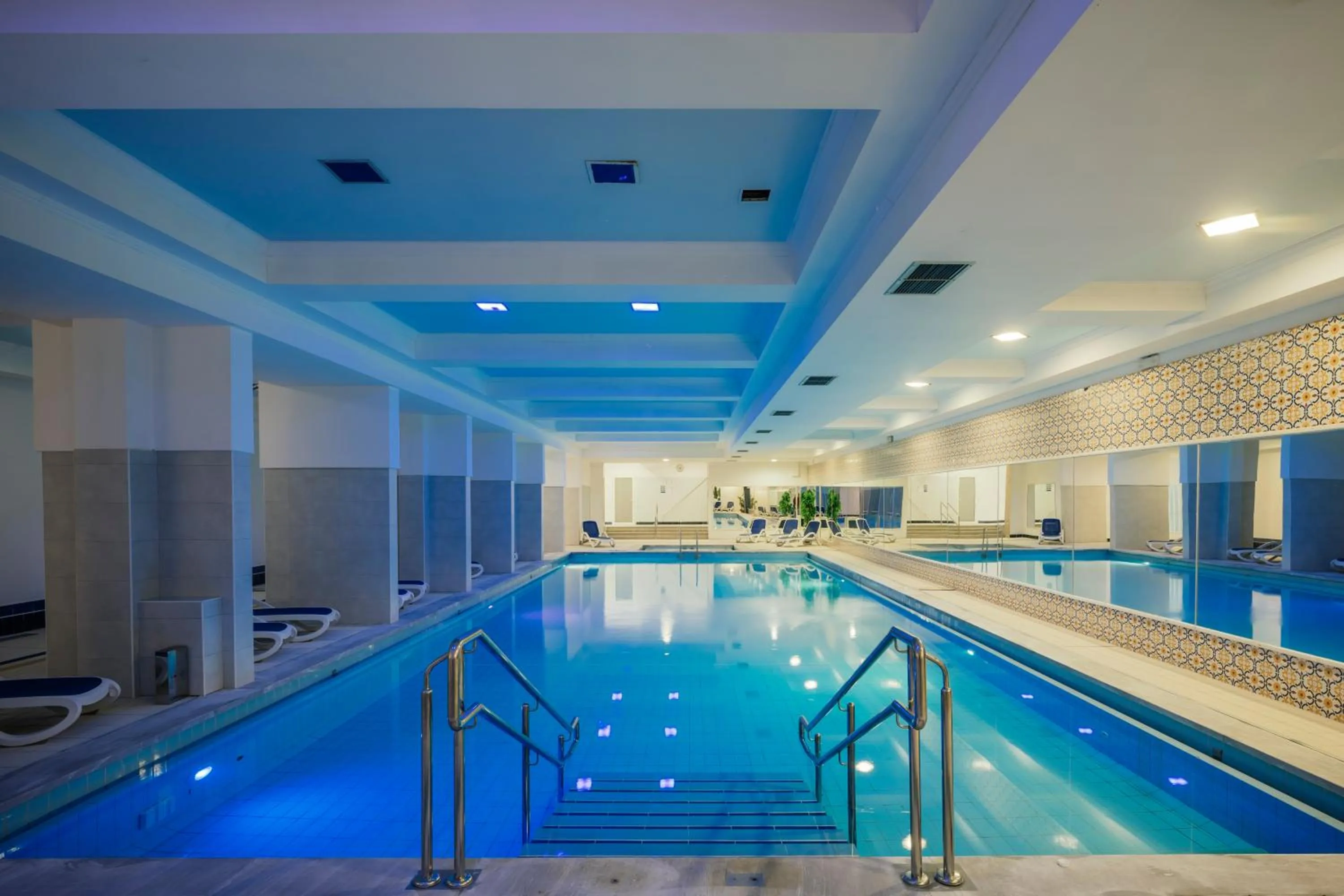 Swimming pool in MASLINICA Mimosa Lido Palace Hotel